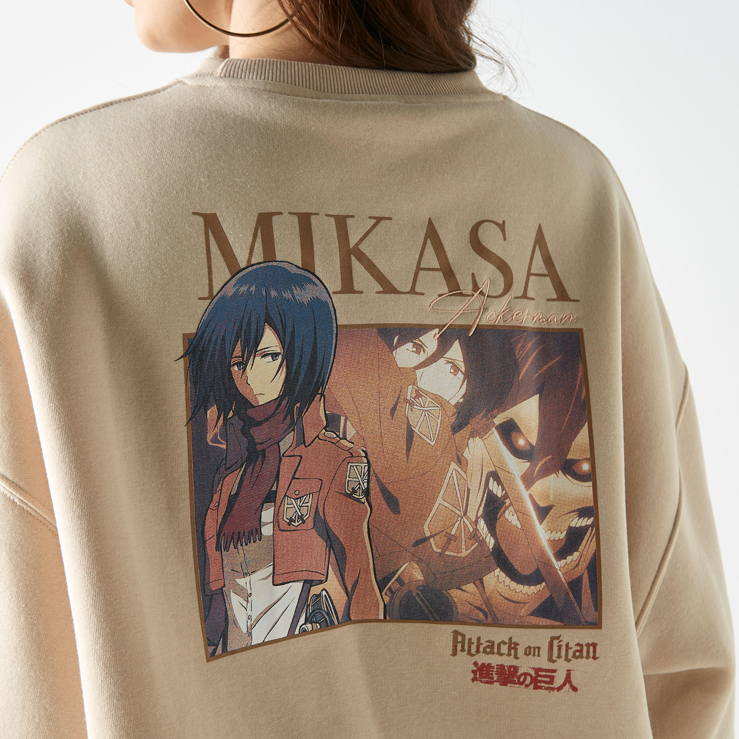 Mikasa Print Oversized Sweatshirt with Crew Neck and Drop Shoulder Sleeves-women-winterwear-hoodiesandsweatshirts-sweatshirts-image-4