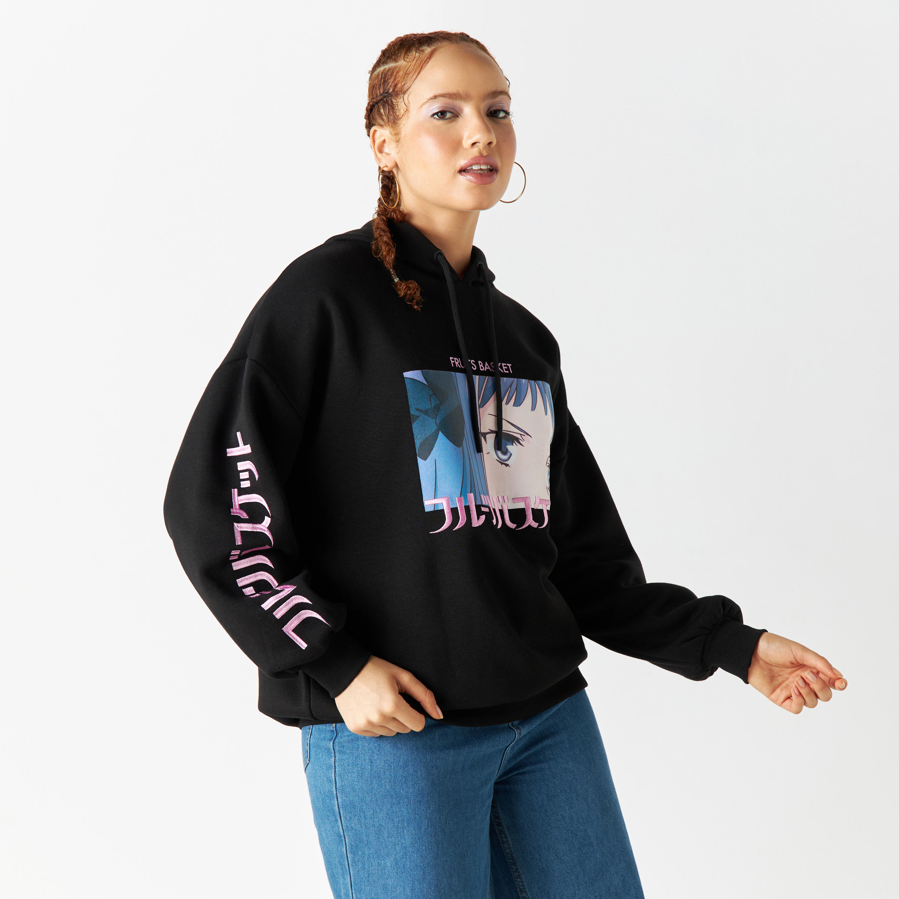 هودي بأكمام بأكتاف منسدلة وتطريز سلّة فواكه-women-winterwear-hoodiesandsweatshirts-hoodies-image-1