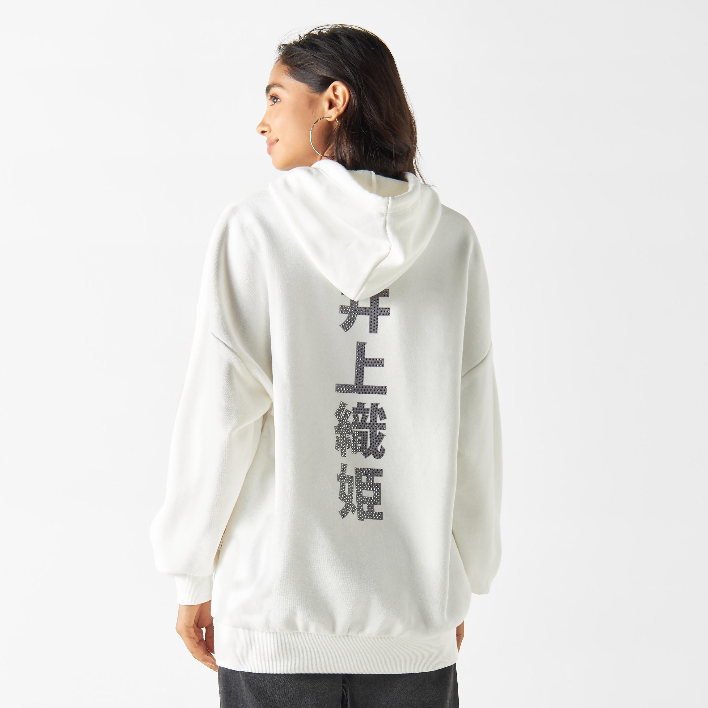 سويت شيرت بأكمام طويلة وطبعات-women-winterwear-hoodiesandsweatshirts-hoodies-image-3