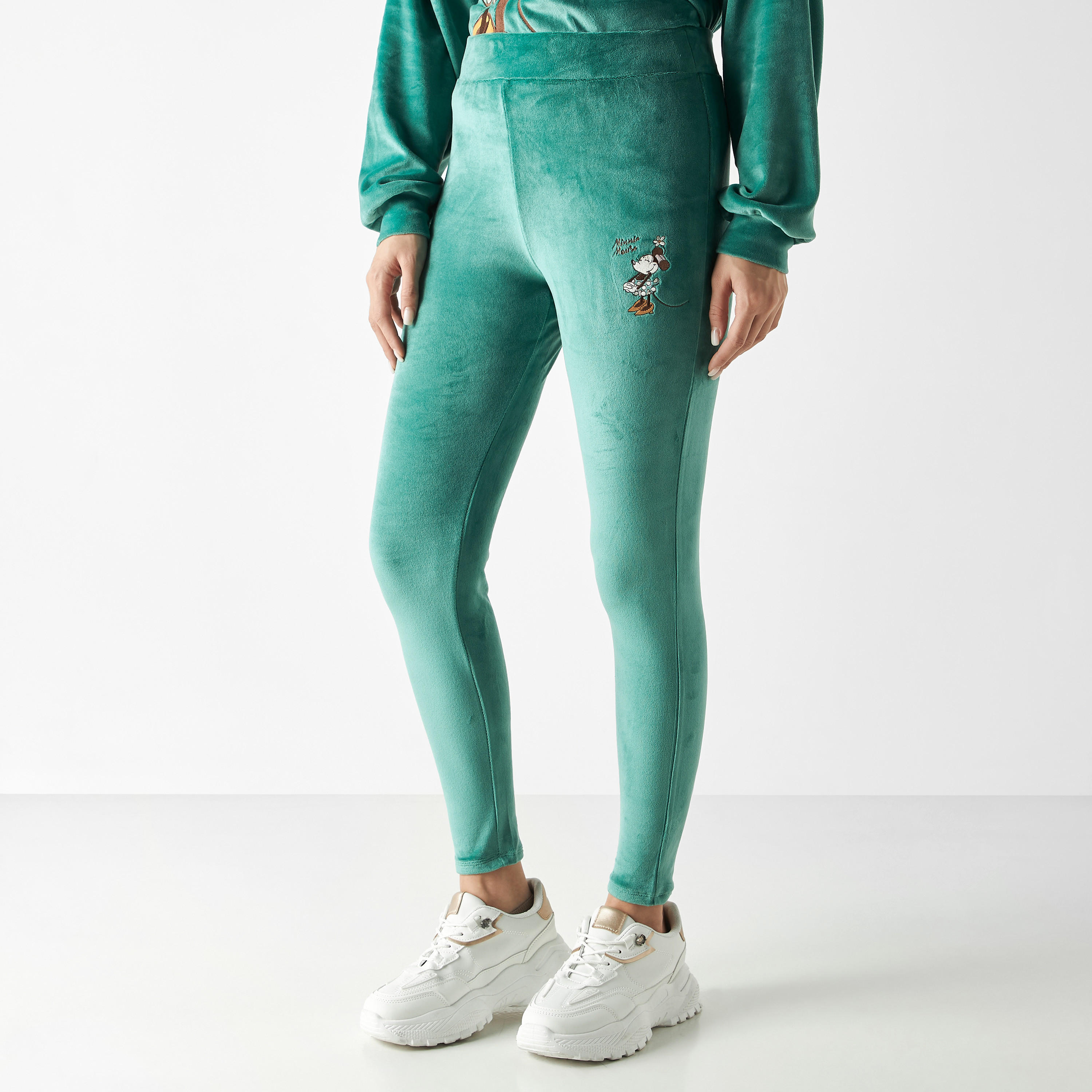 بنطلون رياضي قطيفة بخصر مطاطي وتطريز ميني ماوس-women-clothing-bottoms-joggers-image-1