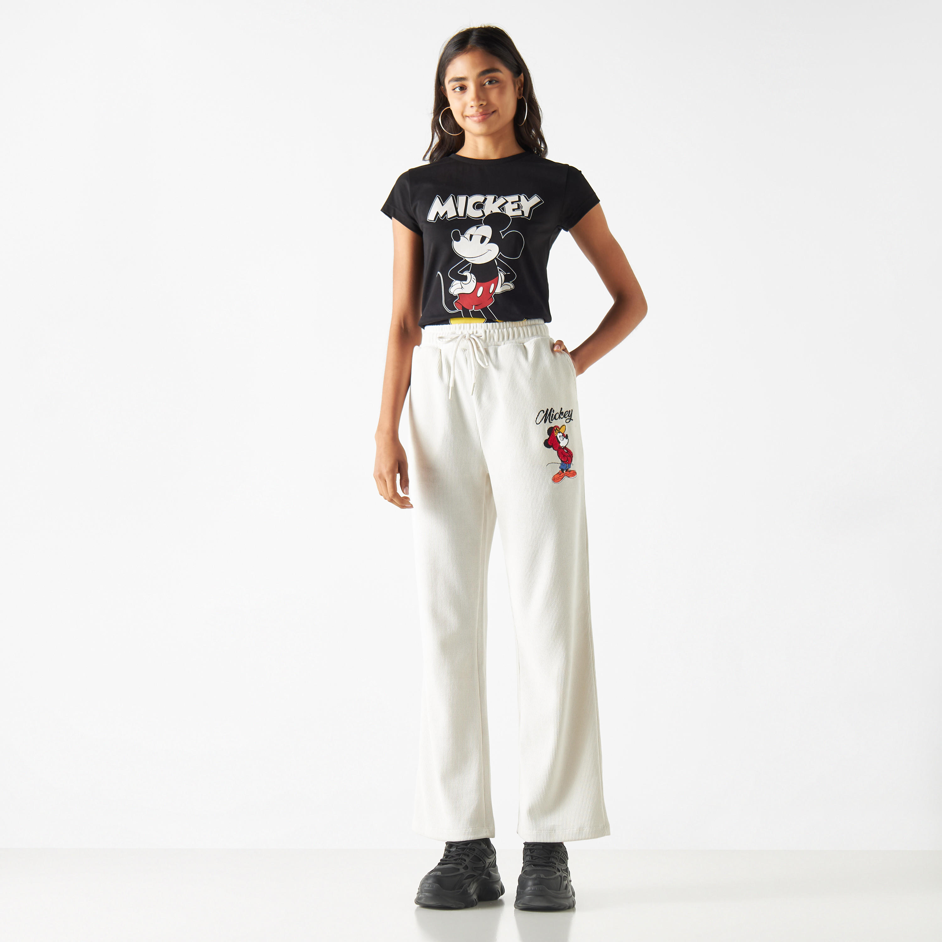 بنطلون كوردوراي برباط إغلاق وتطريز ميكي ماوس-women-clothing-bottoms-trousers-image-2