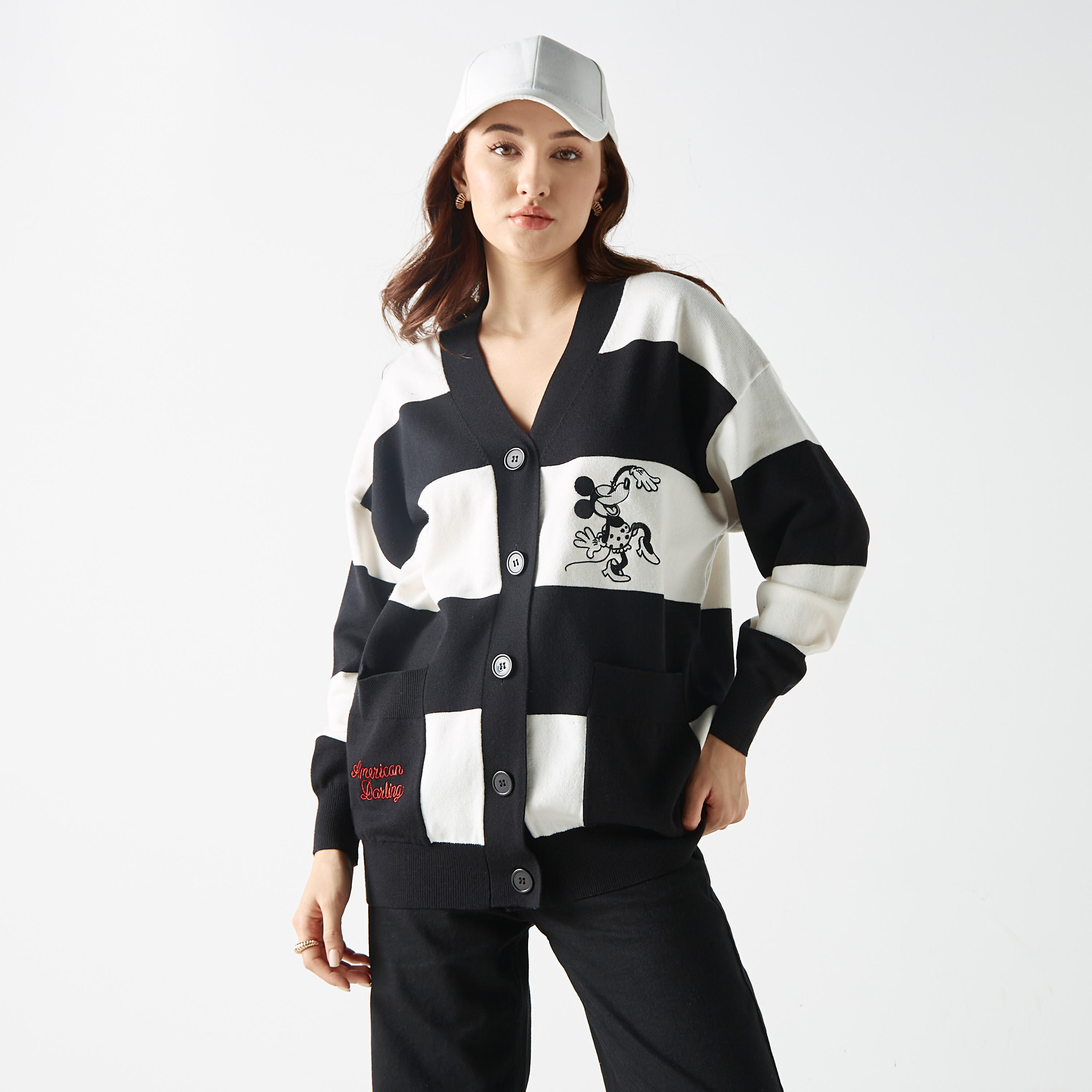 كارديجان بأكمام طويلة وتطريز ميني ماوس-women-winterwear-cardigansandjumpers-cardigans-image-1
