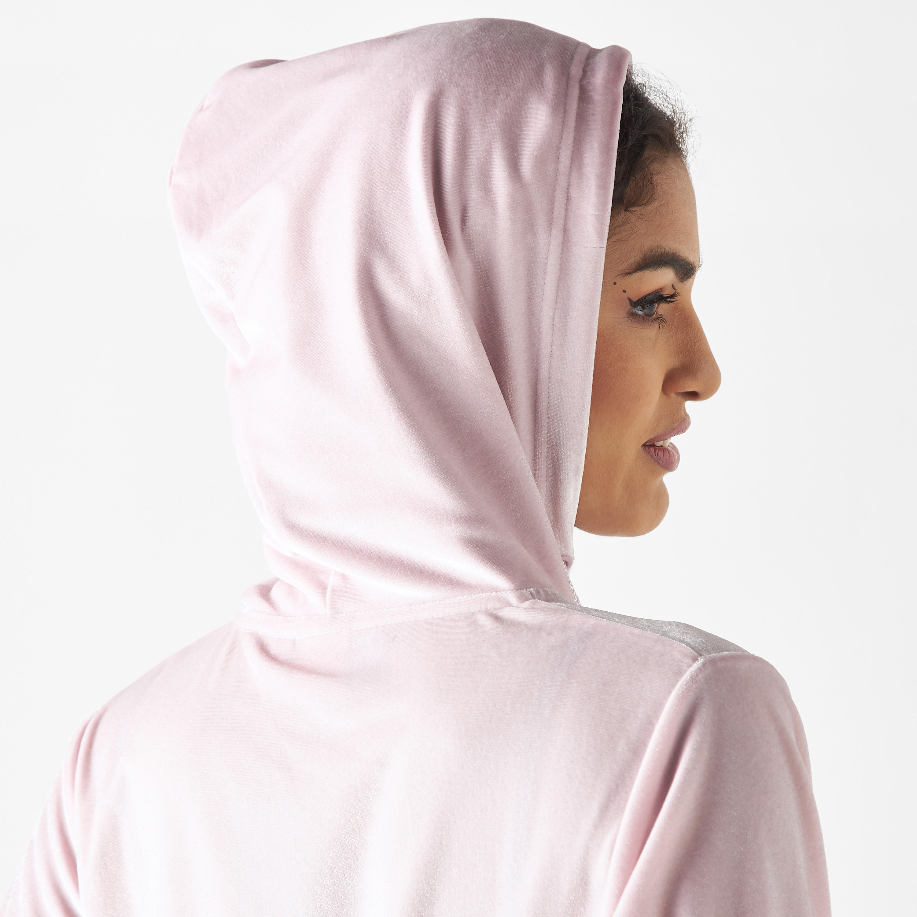 هودي بسحاب وجيب كنغر وتزيينات باربي-women-winterwear-hoodiesandsweatshirts-hoodies-image-5