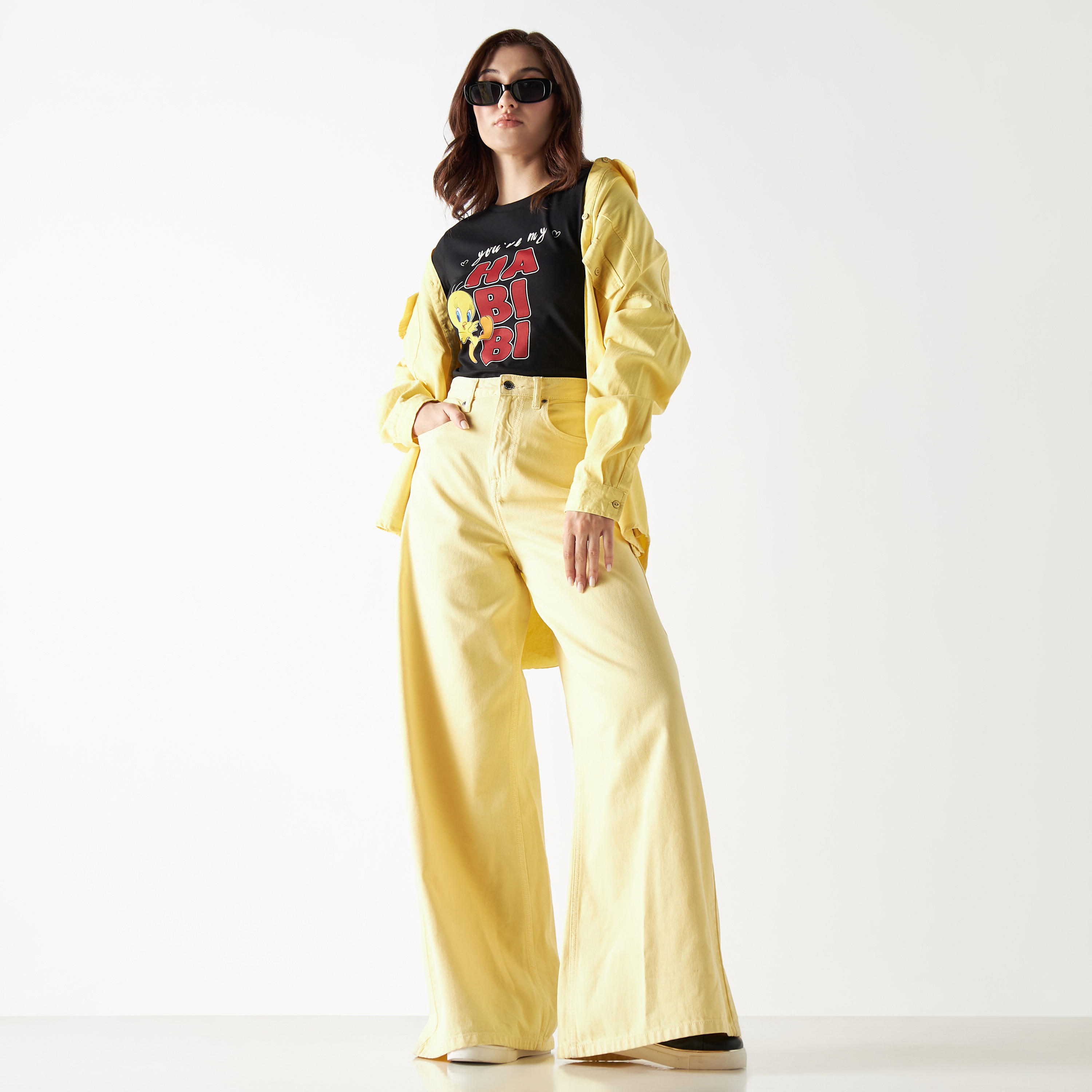 تيشيرت بياقة ضيّقة وأكمام قصيرة وطبعات-women-clothing-tshirts-image-2