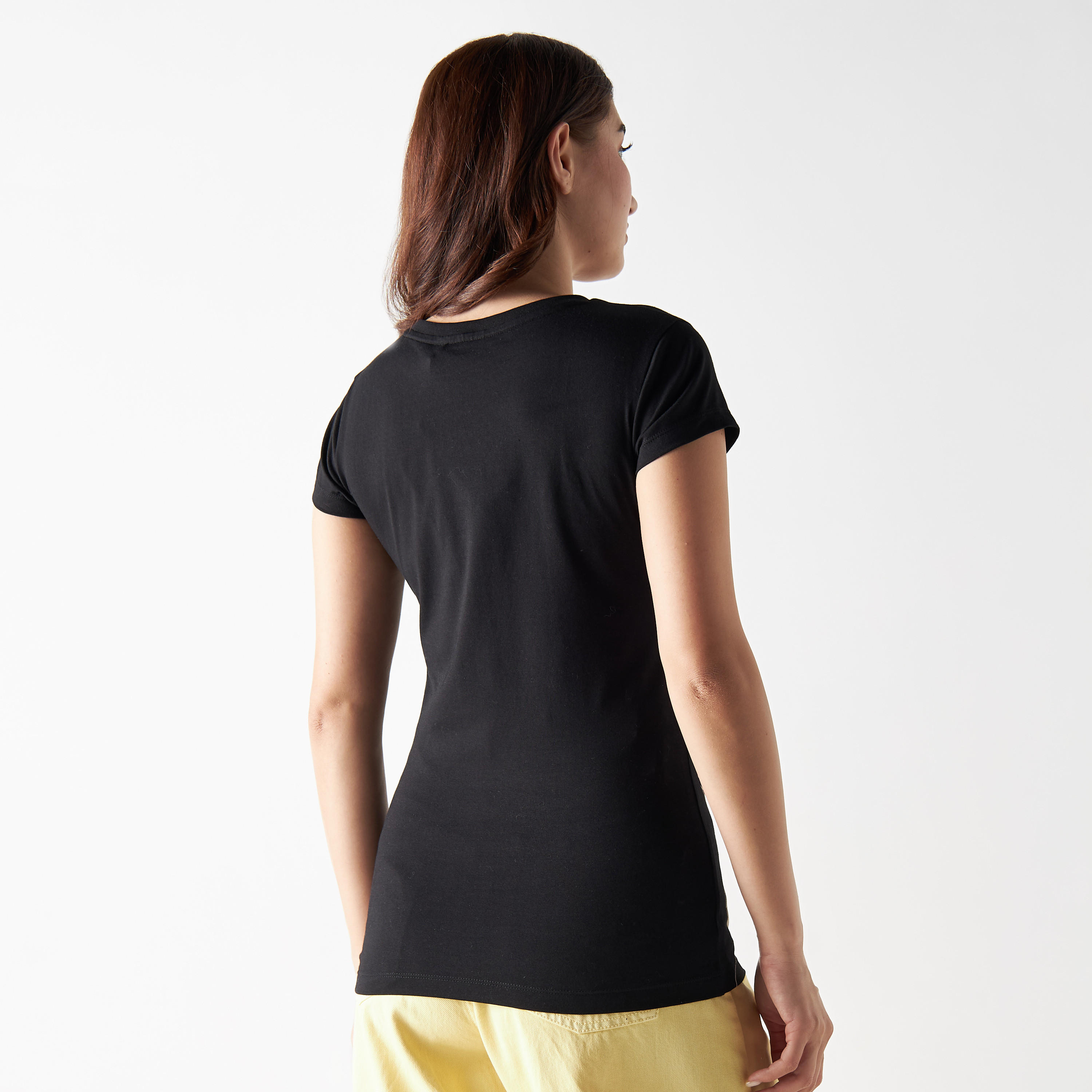 تيشيرت بياقة ضيّقة وأكمام قصيرة وطبعات-women-clothing-tshirts-image-3
