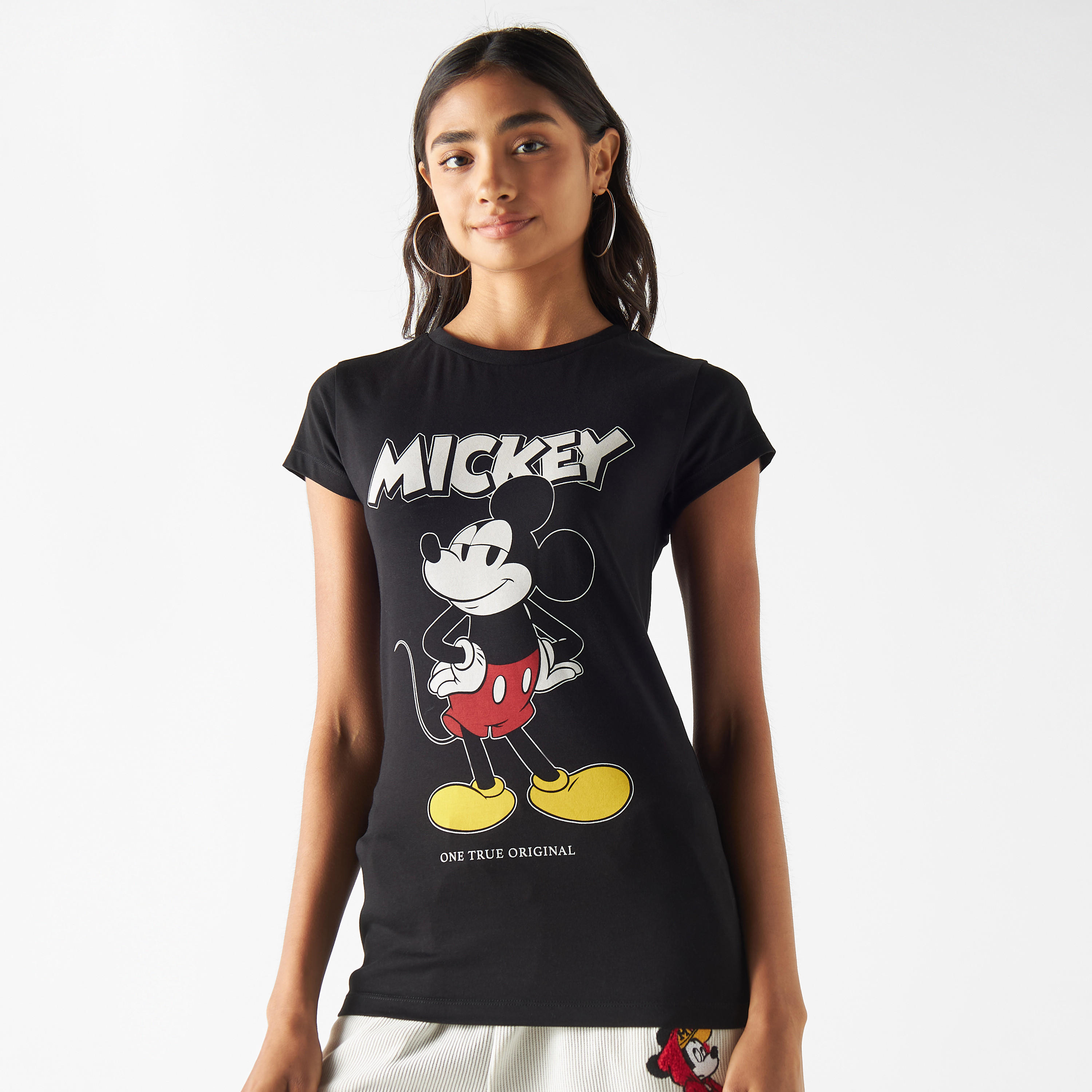 تيشيرت بأكمام قصيرة وطبعات ميكي ماوس-women-clothing-tshirts-image-4