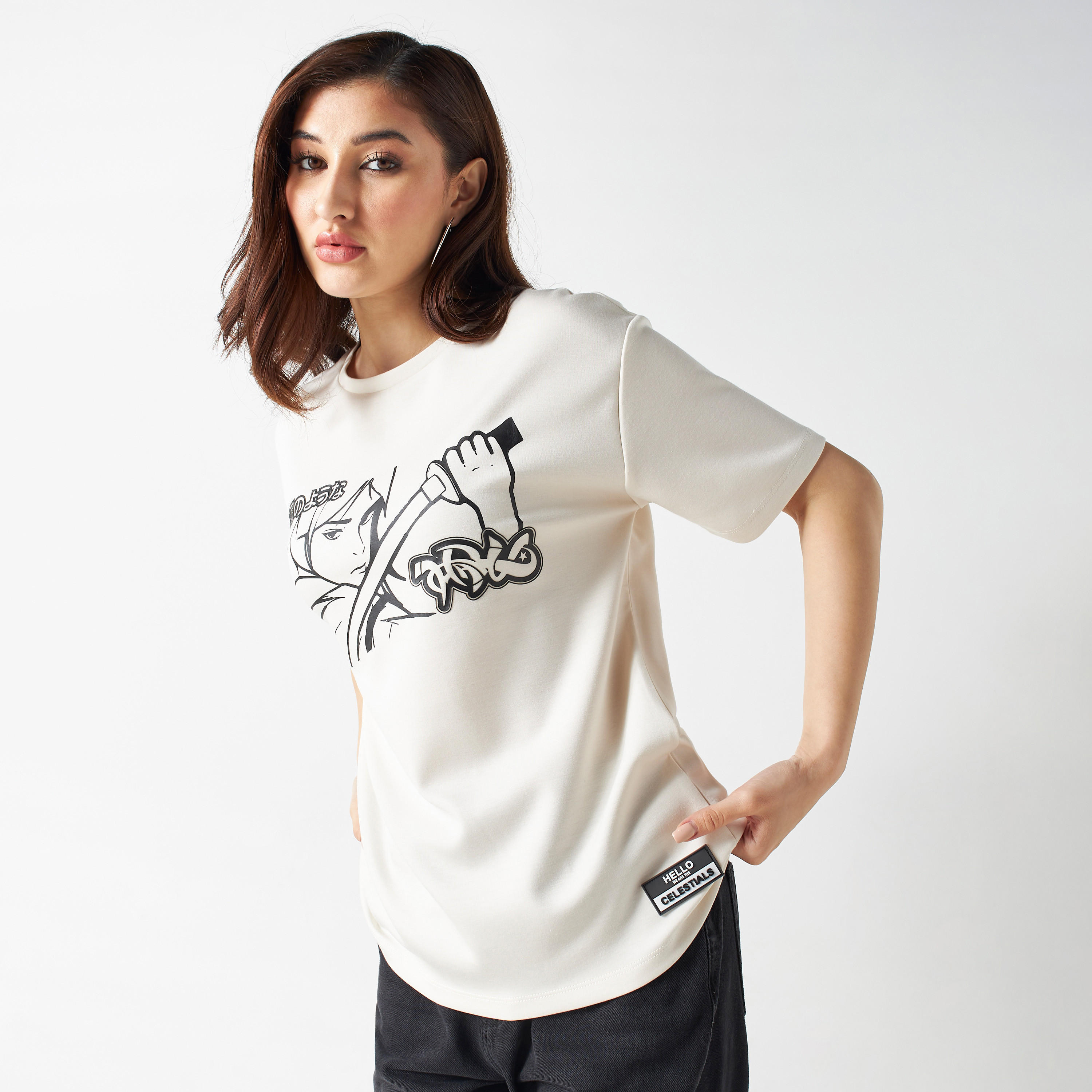 تيشيرت بياقة مستديرة وأكمام قصيرة وطبعات سماوية-women-clothing-tshirts-image-5