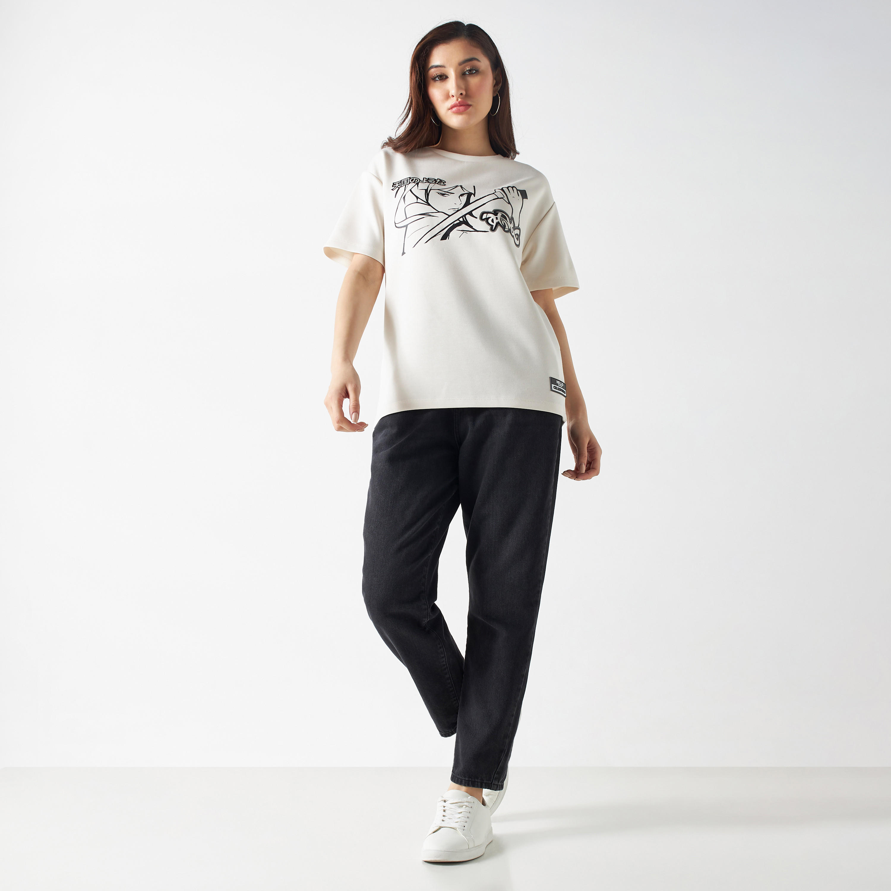 تيشيرت بياقة مستديرة وأكمام قصيرة وطبعات سماوية-women-clothing-tshirts-image-6