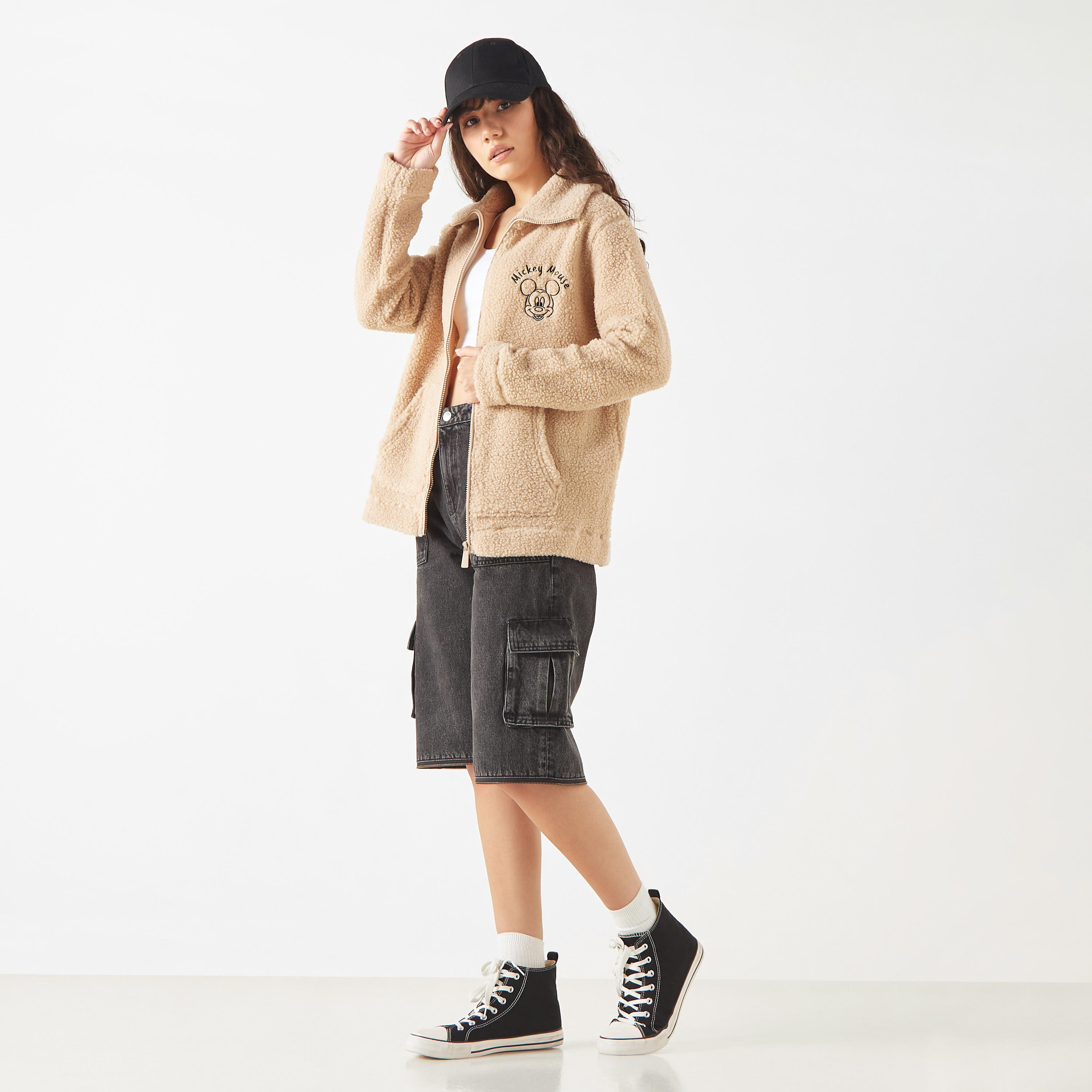 جاكيت بأكمام طويلة وسحاب إغلاق وتطريزات ميكي ماوس-women-winterwear-coatsandjackets-jackets-image-2