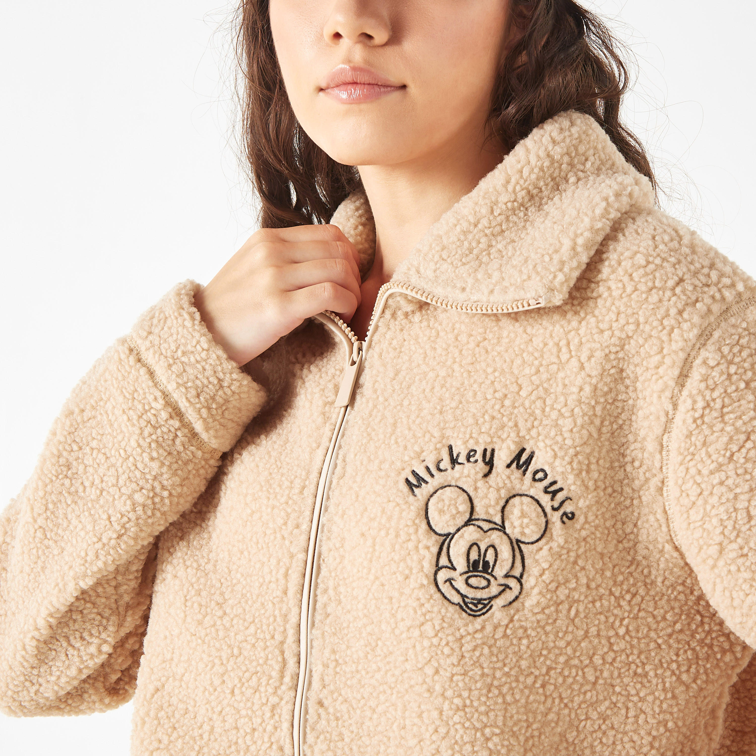 جاكيت بأكمام طويلة وسحاب إغلاق وتطريزات ميكي ماوس-women-winterwear-coatsandjackets-jackets-image-4