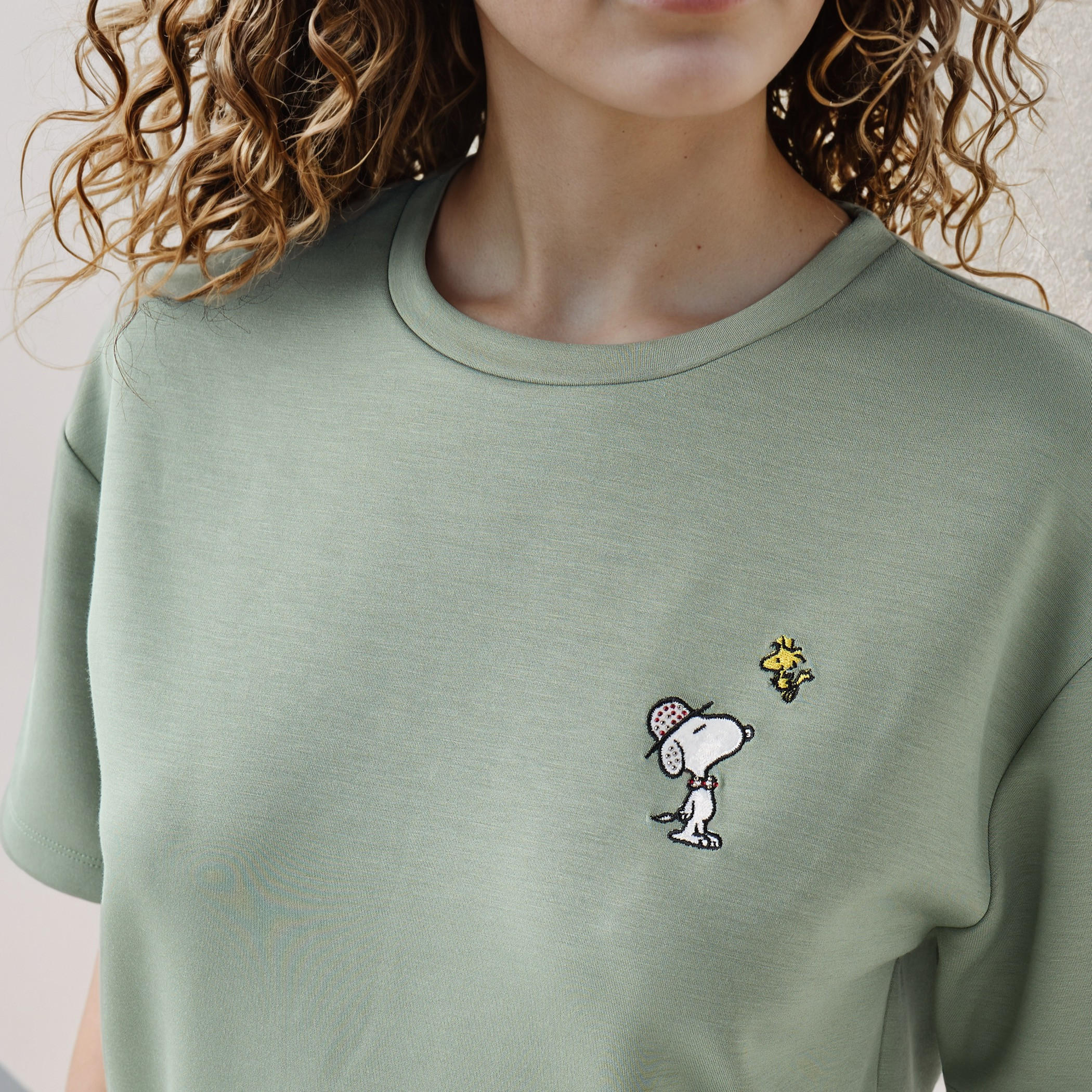 Snoopy Embroidered T-shirt with Crew Neck and Short Sleeves-women-clothing-coordsets-image-4