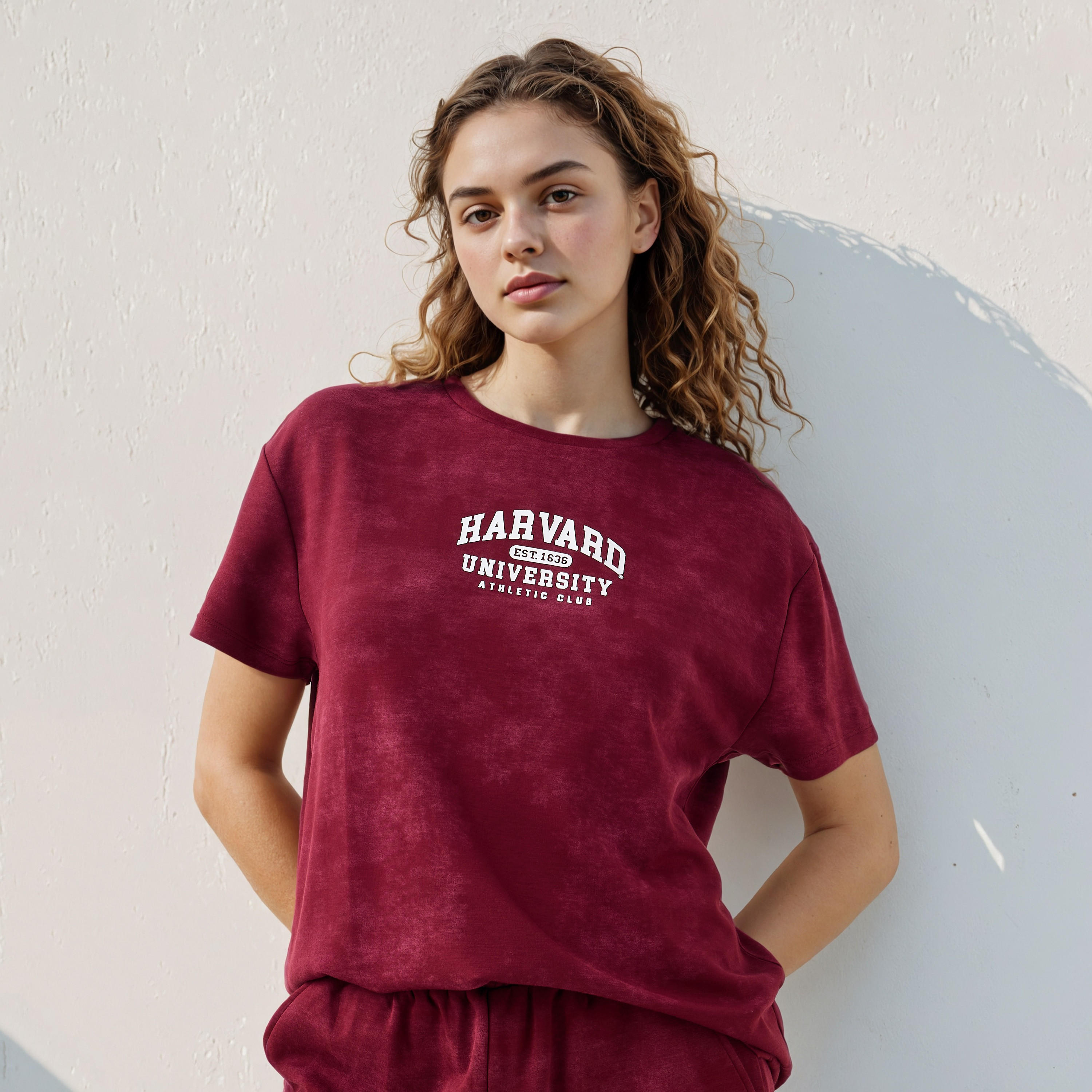 تيشيرت بياقة ضيقة وطبعات-women-clothing-tshirts-image-5