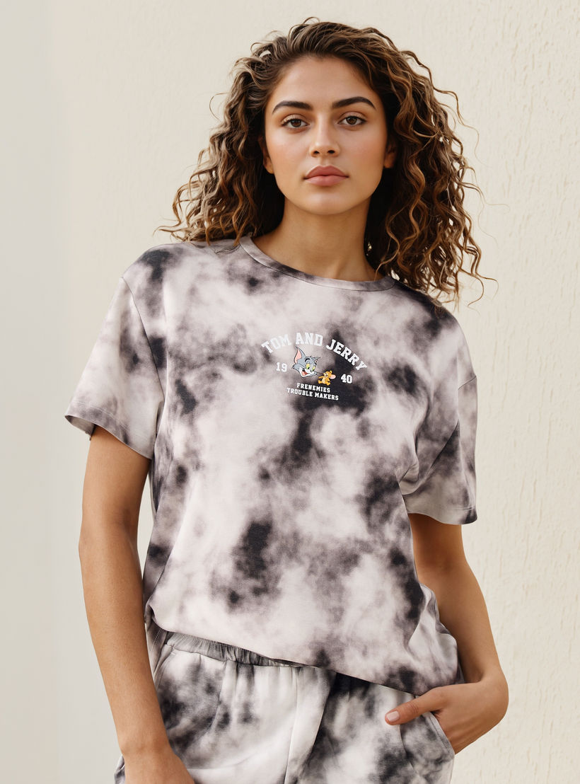 Tom and Jerry Print Crew Neck T-shirt-women-clothing-tshirts-image-1