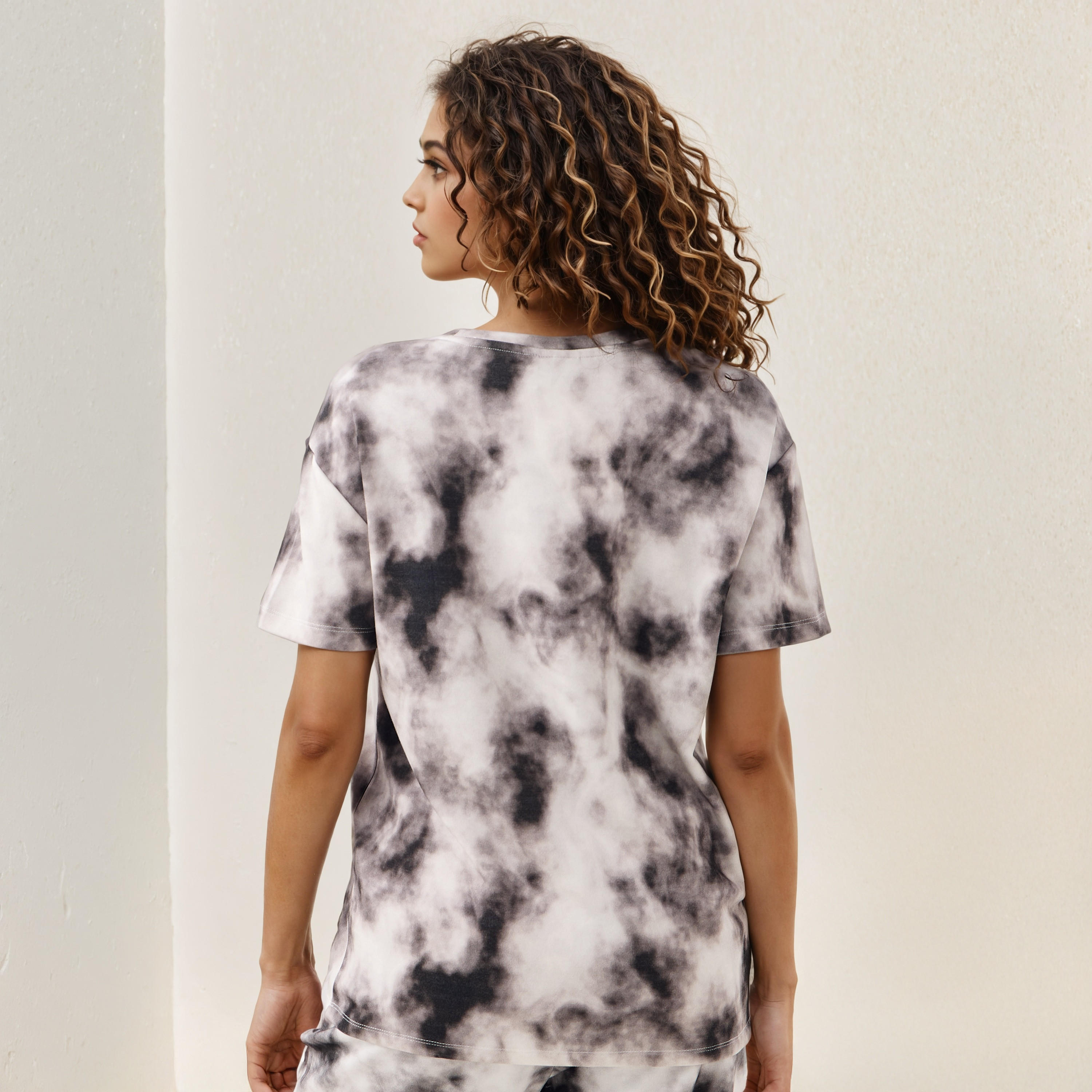 Tom and Jerry Print Crew Neck T-shirt-women-clothing-tshirts-image-3