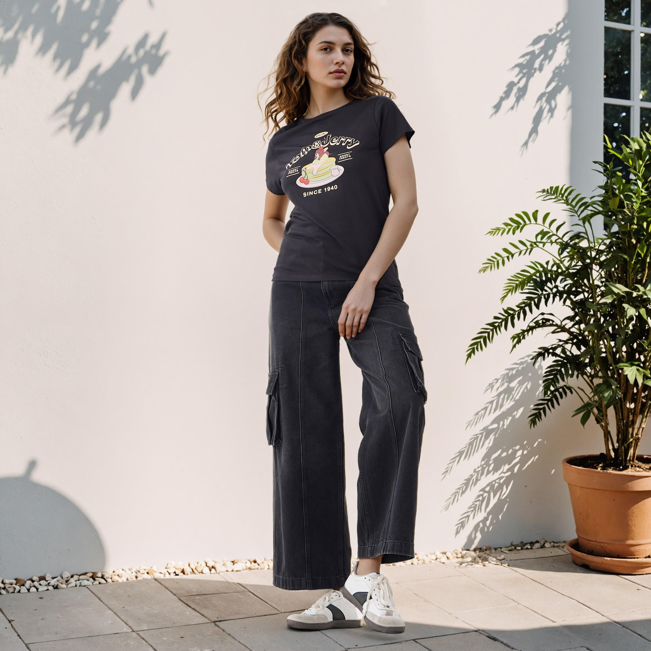 Tom and Jerry Print Crew Neck T-shirt-women-clothing-tshirts-image-2