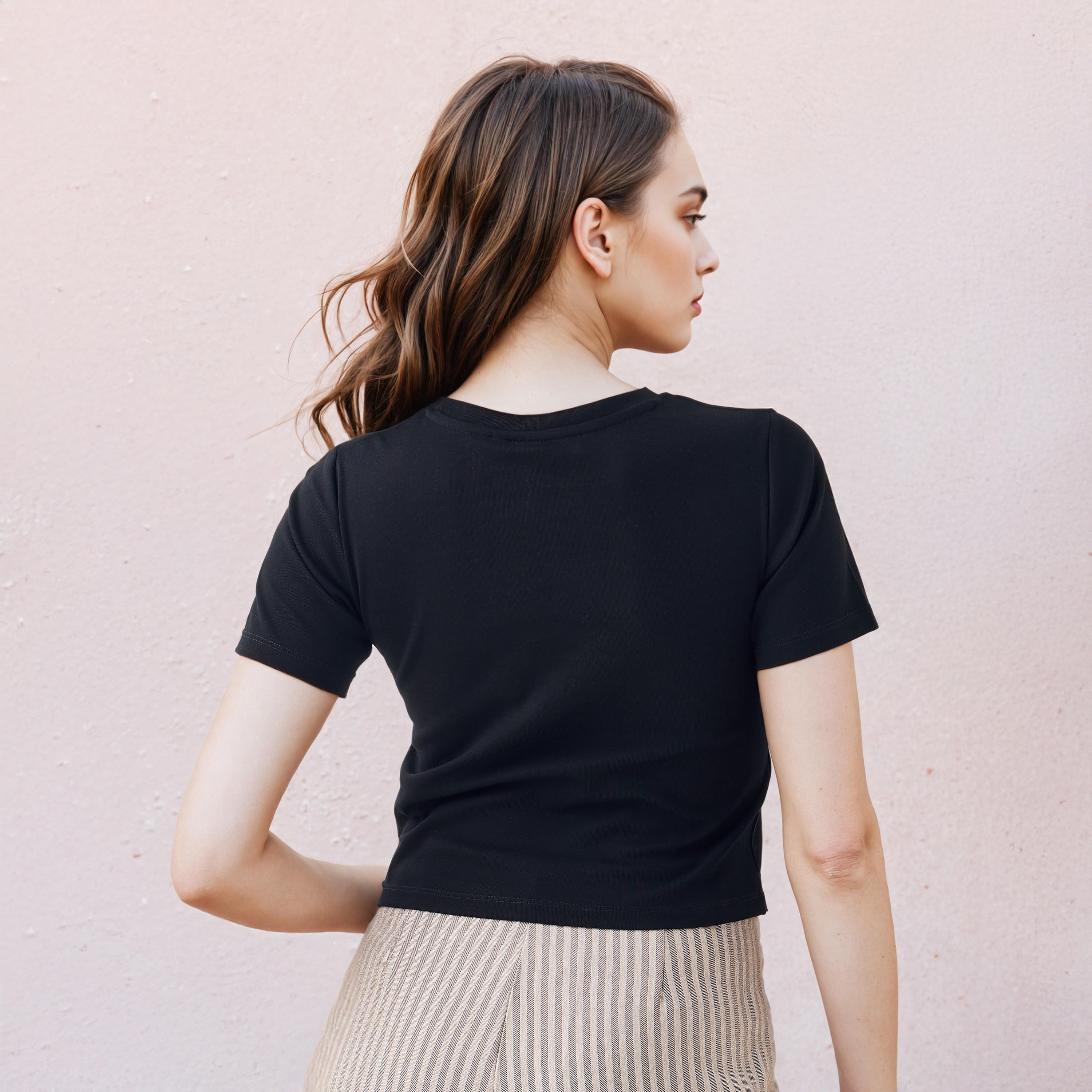 تيشيرت قصير بتطريزات نيرفانا-women-clothing-tshirts-image-3