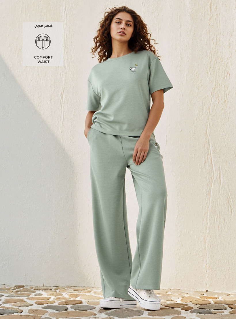 بنطلون بقصة مستقيمة وتطريزات سنوبي وجيوب-women-clothing-bottoms-trousers-image-2