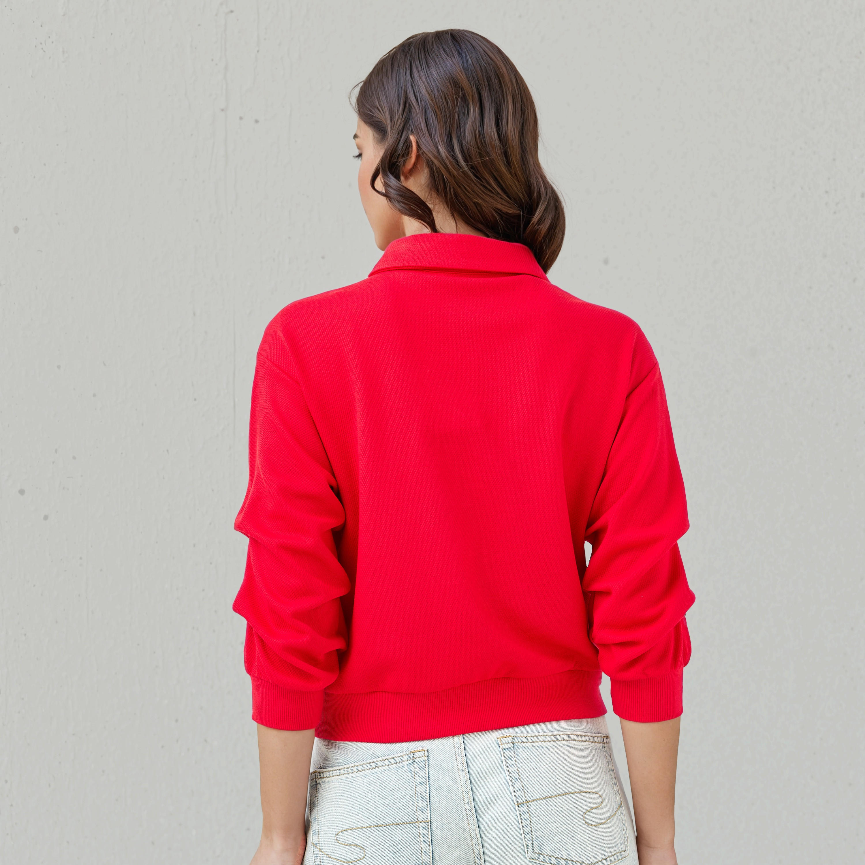 سويت شيرت مطرز بياقة عادية-women-winterwear-hoodiesandsweatshirts-sweatshirts-image-3