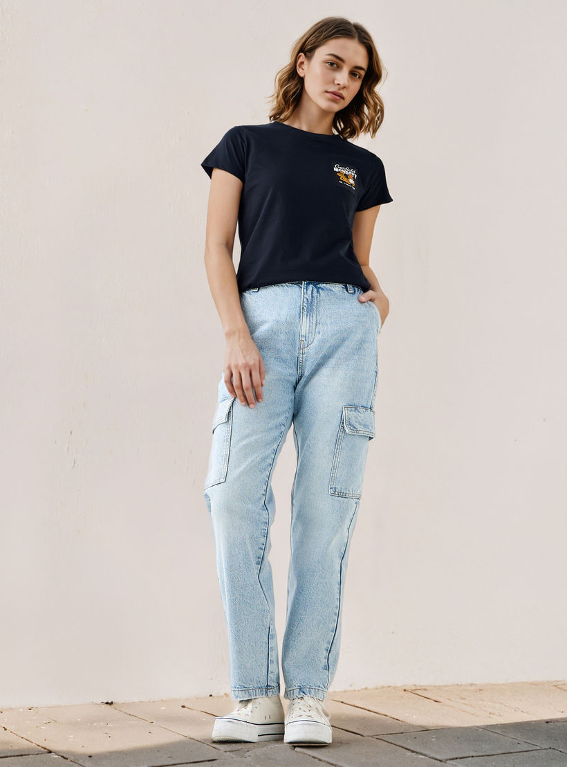 تيشيرت بتطريزات جارفيلد-women-clothing-tshirts-image-2