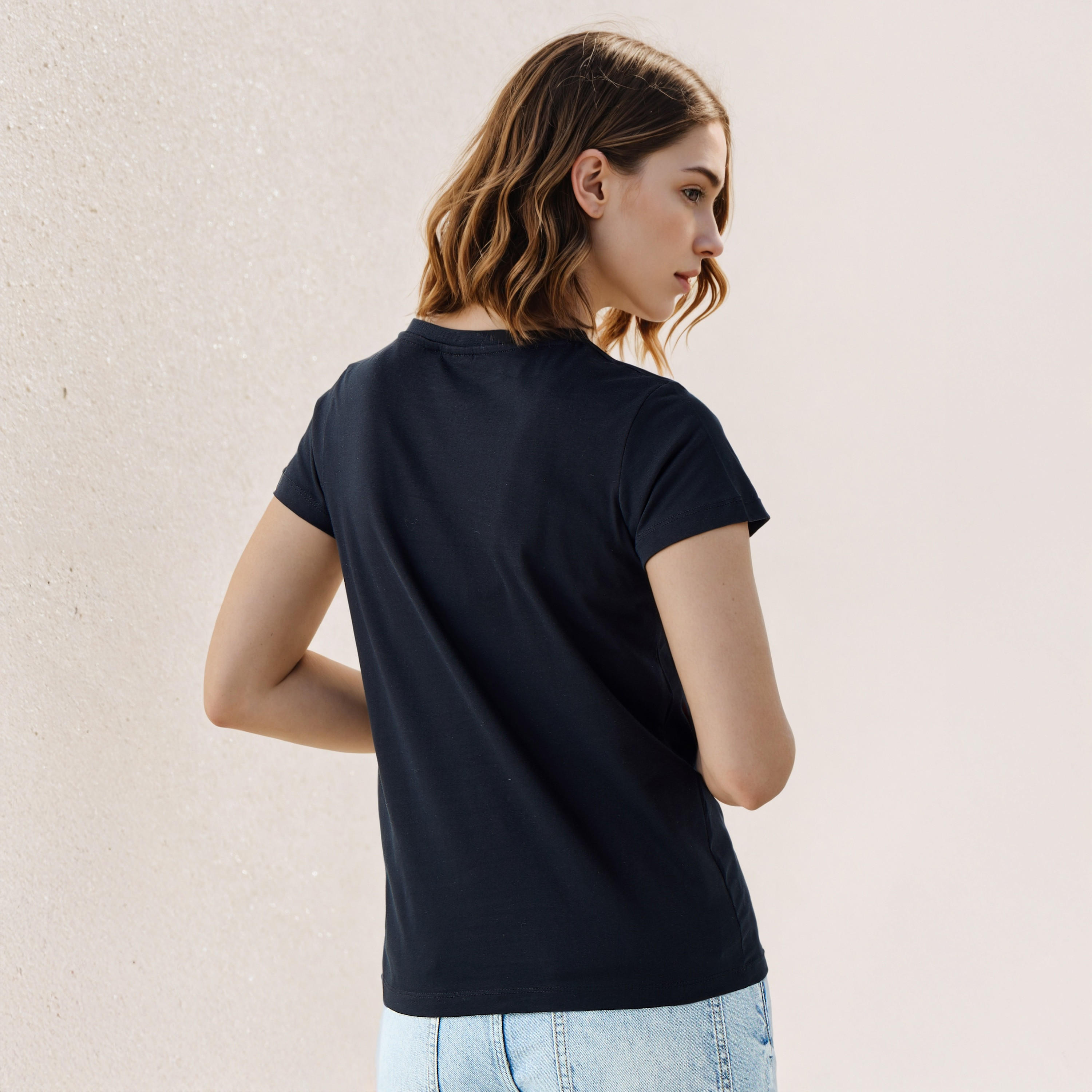 تيشيرت بتطريزات جارفيلد-women-clothing-tshirts-image-3
