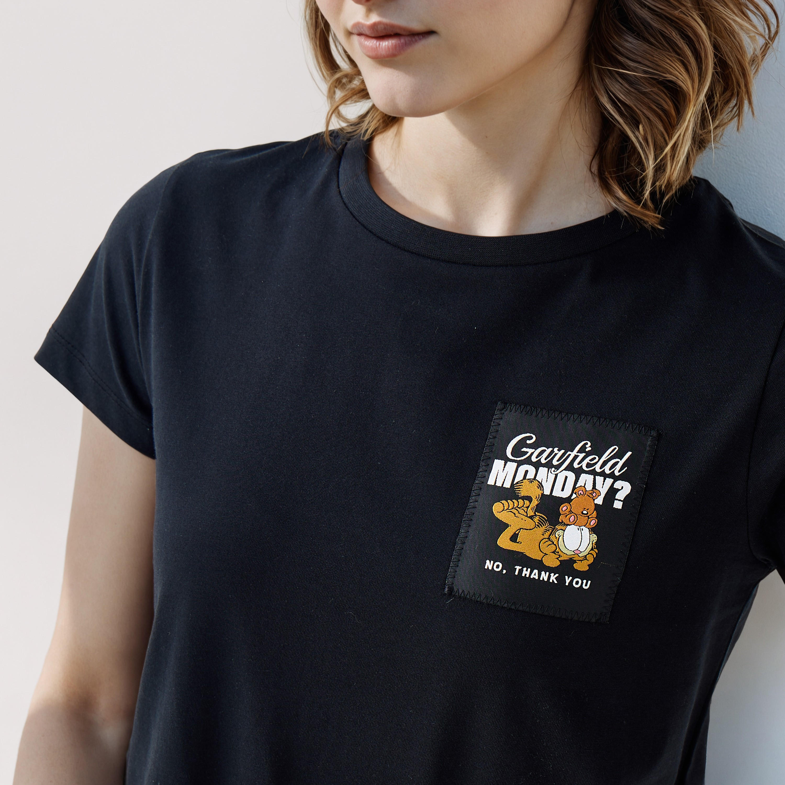 تيشيرت بتطريزات جارفيلد-women-clothing-tshirts-image-2