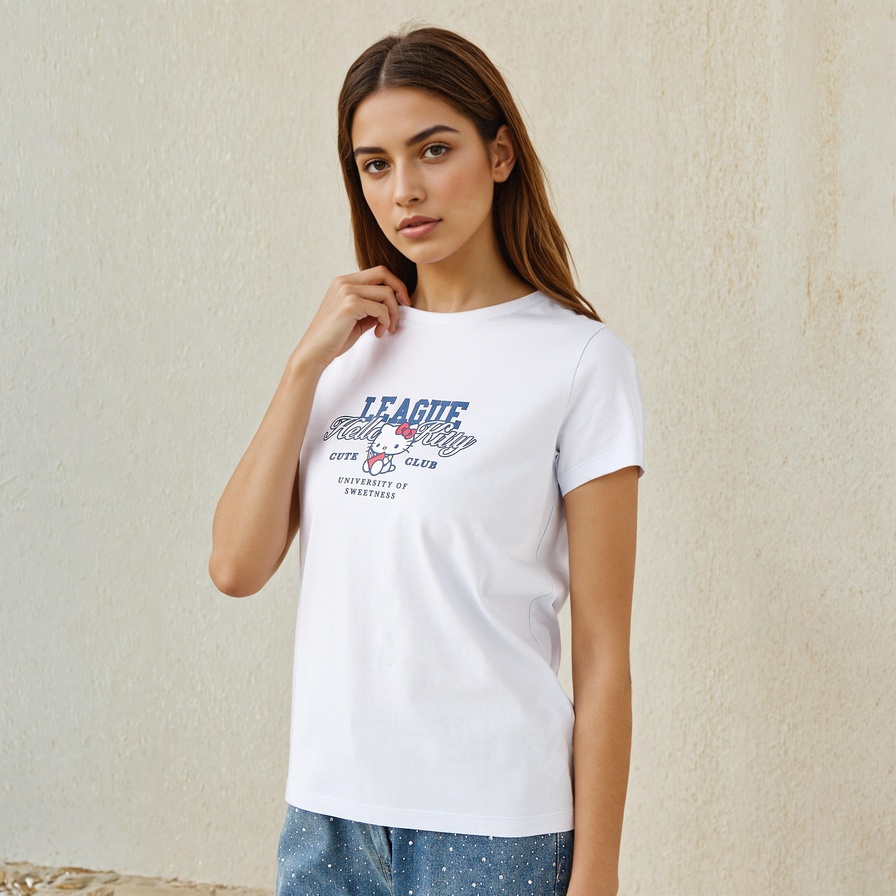 تيشيرت بياقة ضيقة وطبعات هالو كيتي-women-clothing-tshirts-image-5