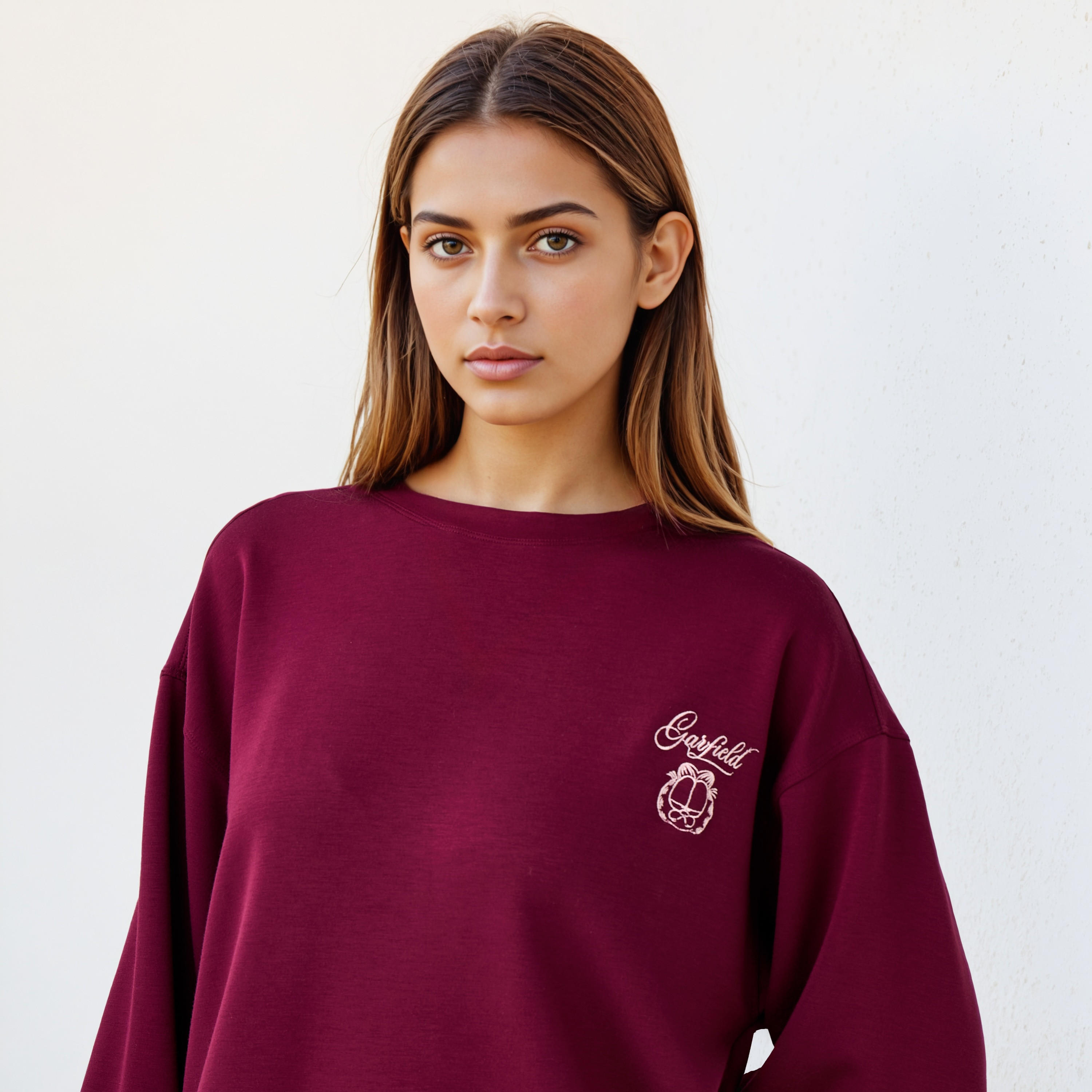 سويت شيرت بتطريز جارفيلد-women-winterwear-hoodiesandsweatshirts-sweatshirts-image-2