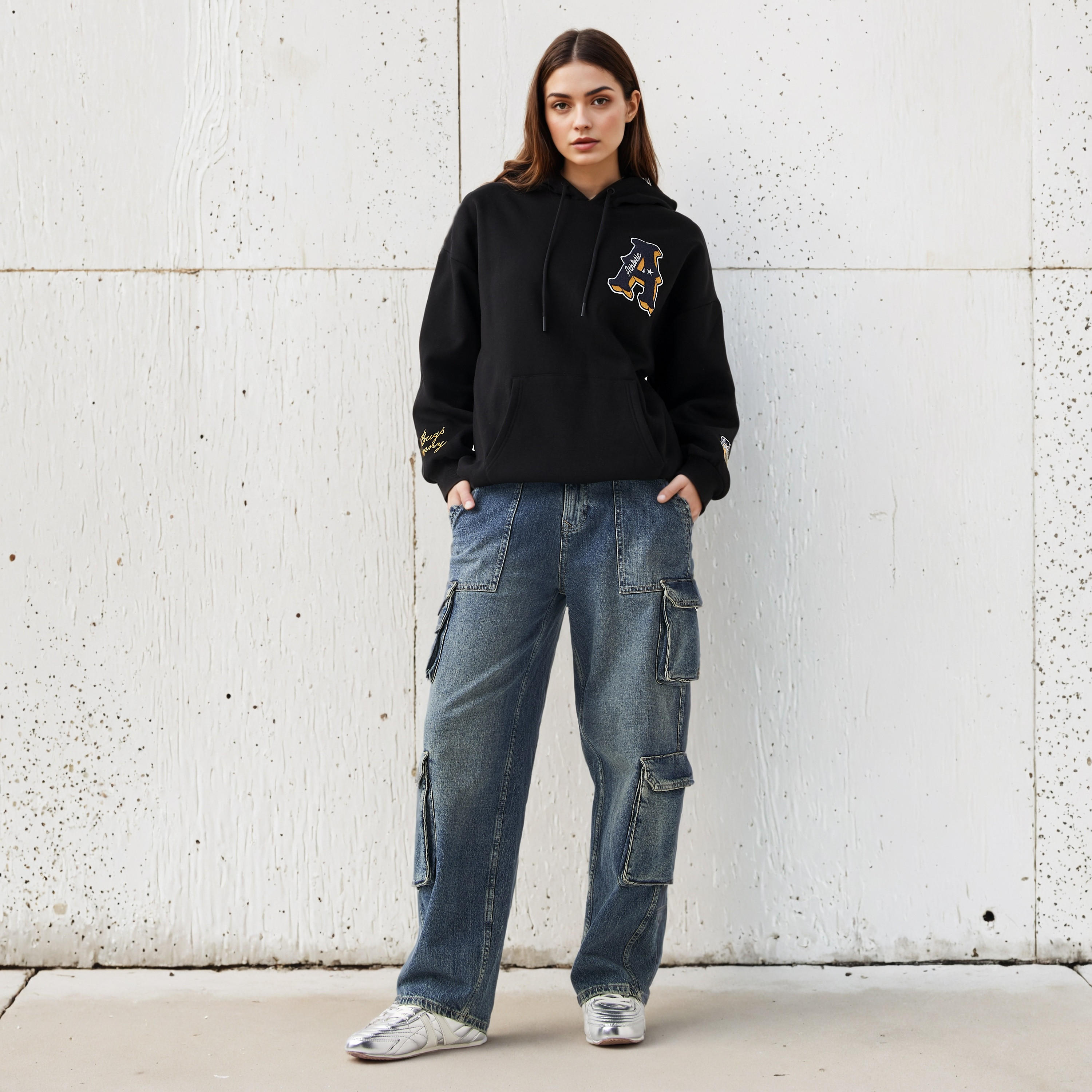 Looney Tunes Oversized Fit Hoodie-women-winterwear-hoodiesandsweatshirts-hoodies-image-2
