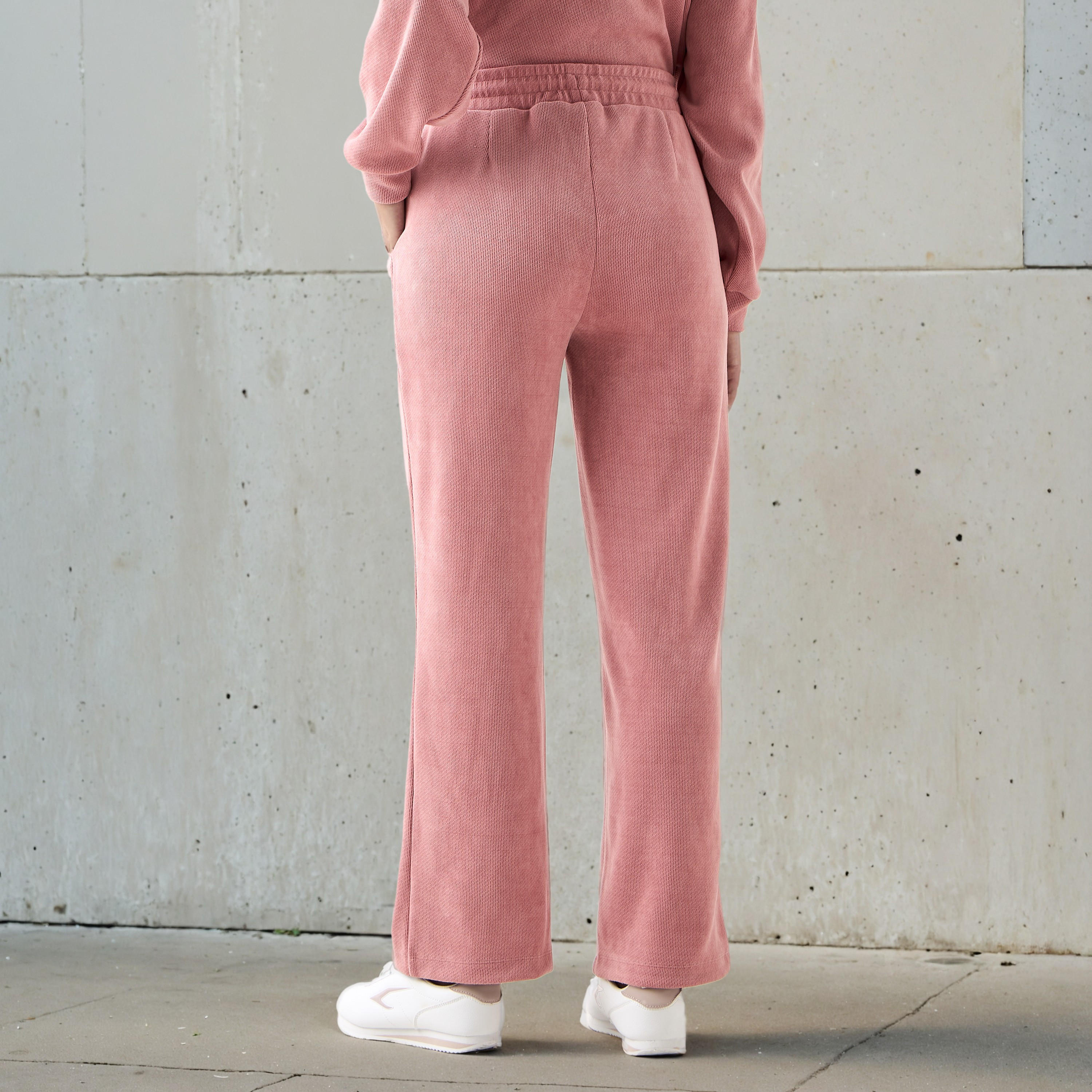 بنطلون ميني ماوس بقصة مستقيمة وخصر متوسط الارتفاع-women-clothing-bottoms-joggers-image-2