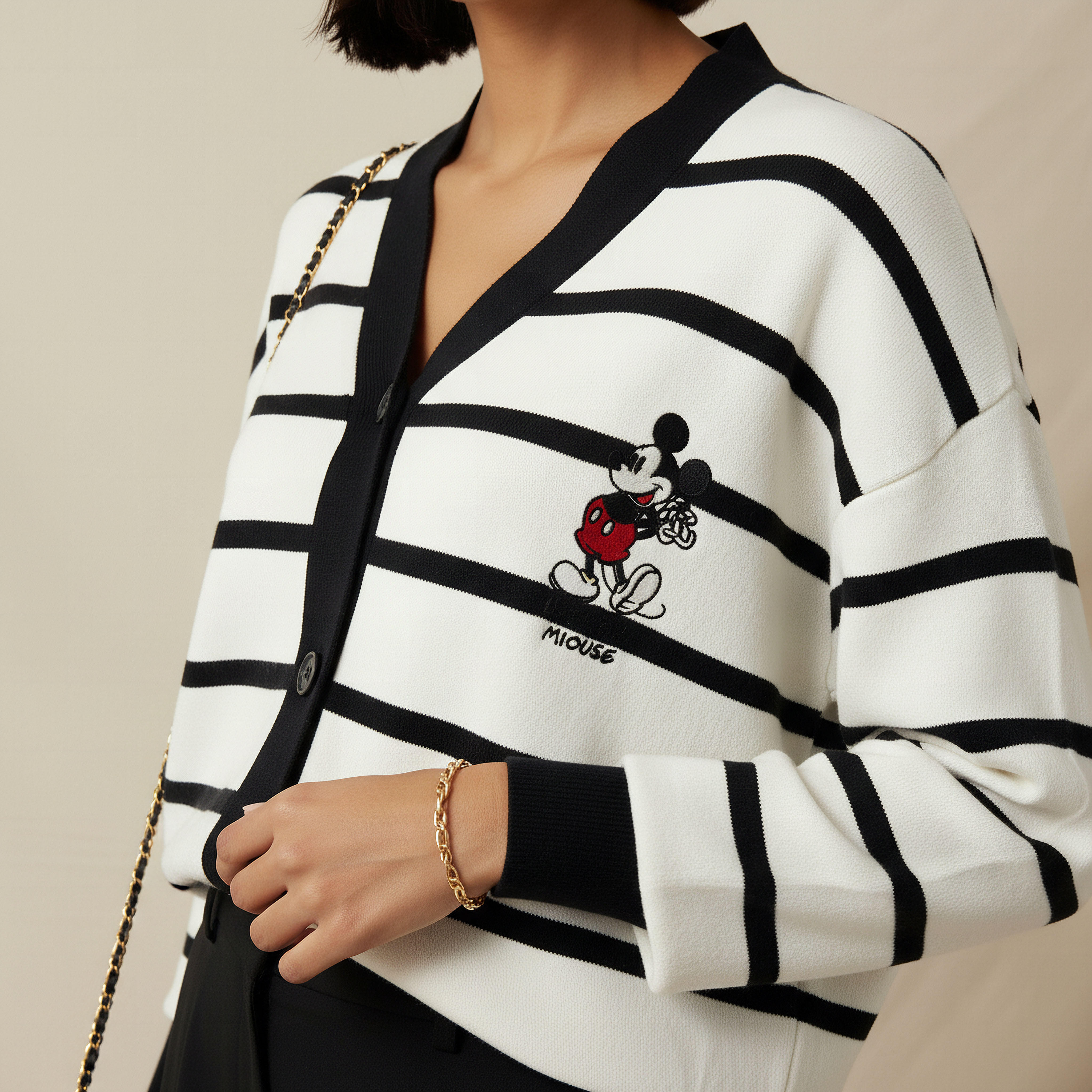 كارديجان واسع بياقة V مخطط-women-winterwear-cardigansandjumpers-cardigans-image-4