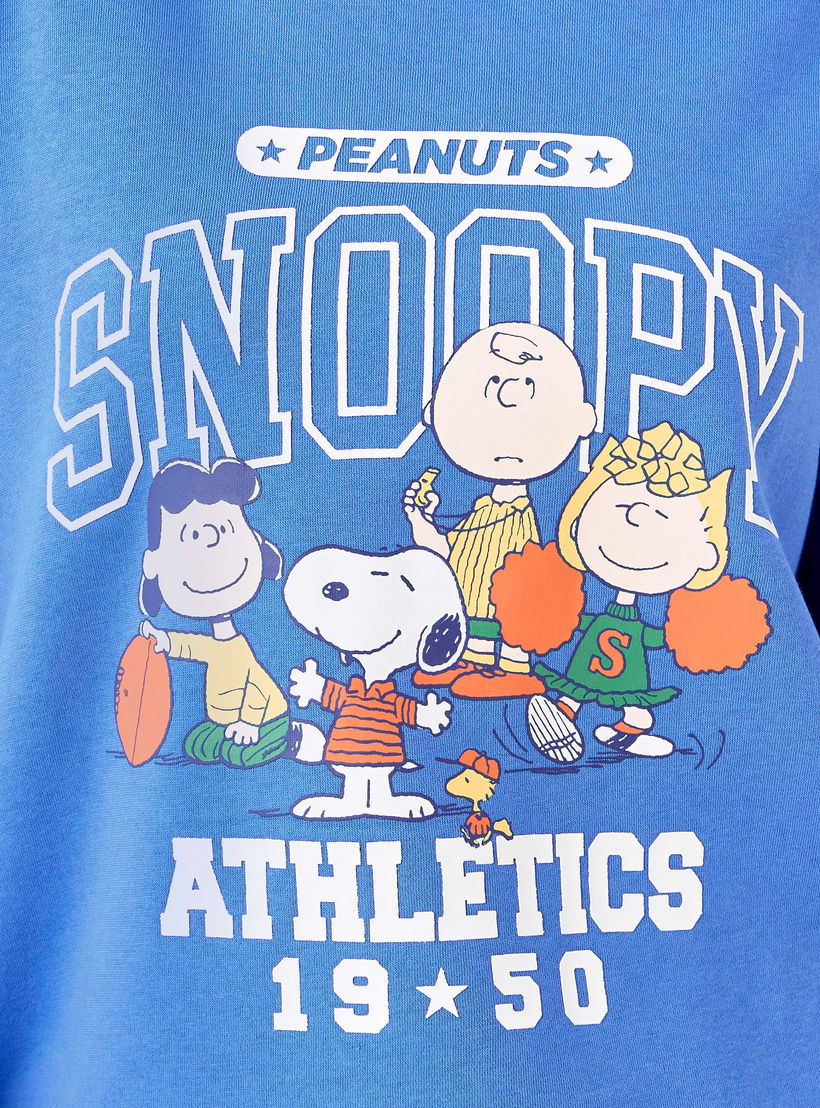 Snoopy Sweatshirt with Drop Shoulder-women-winterwear-hoodiesandsweatshirts-sweatshirts-image-3