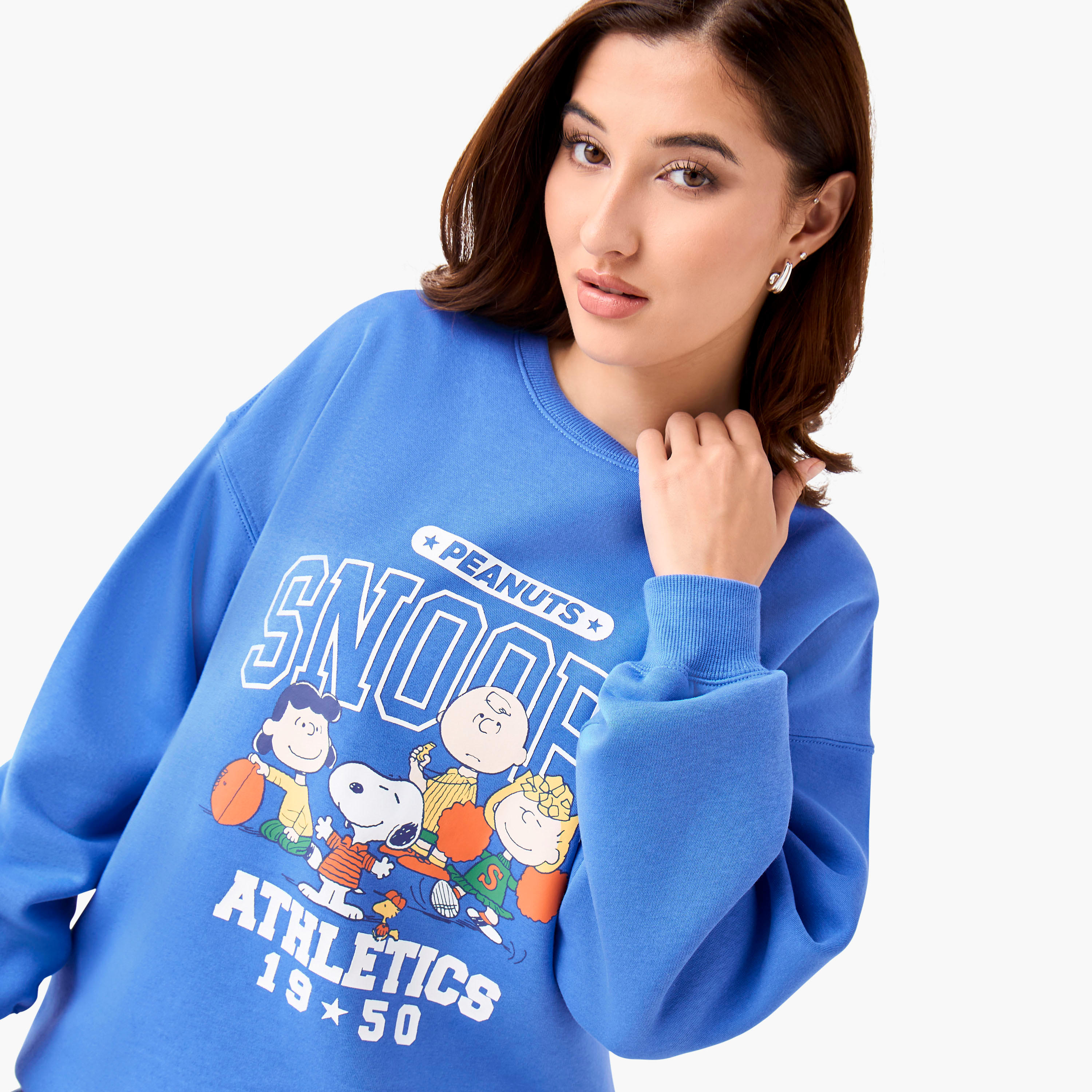 Snoopy Sweatshirt with Drop Shoulder-women-winterwear-hoodiesandsweatshirts-sweatshirts-image-5
