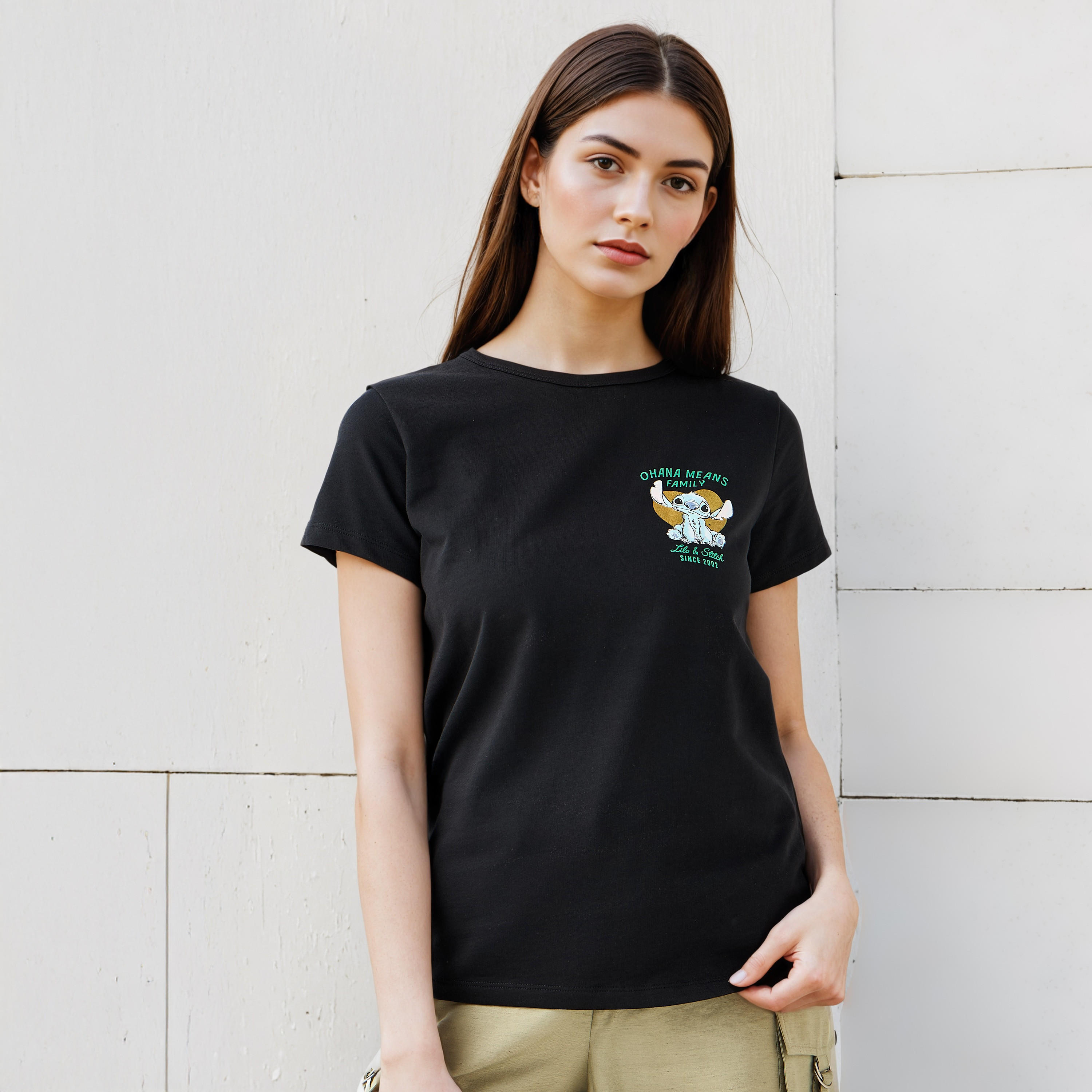 تيشيرت بياقة ضيقة وطبعات-women-clothing-tshirts-image-1