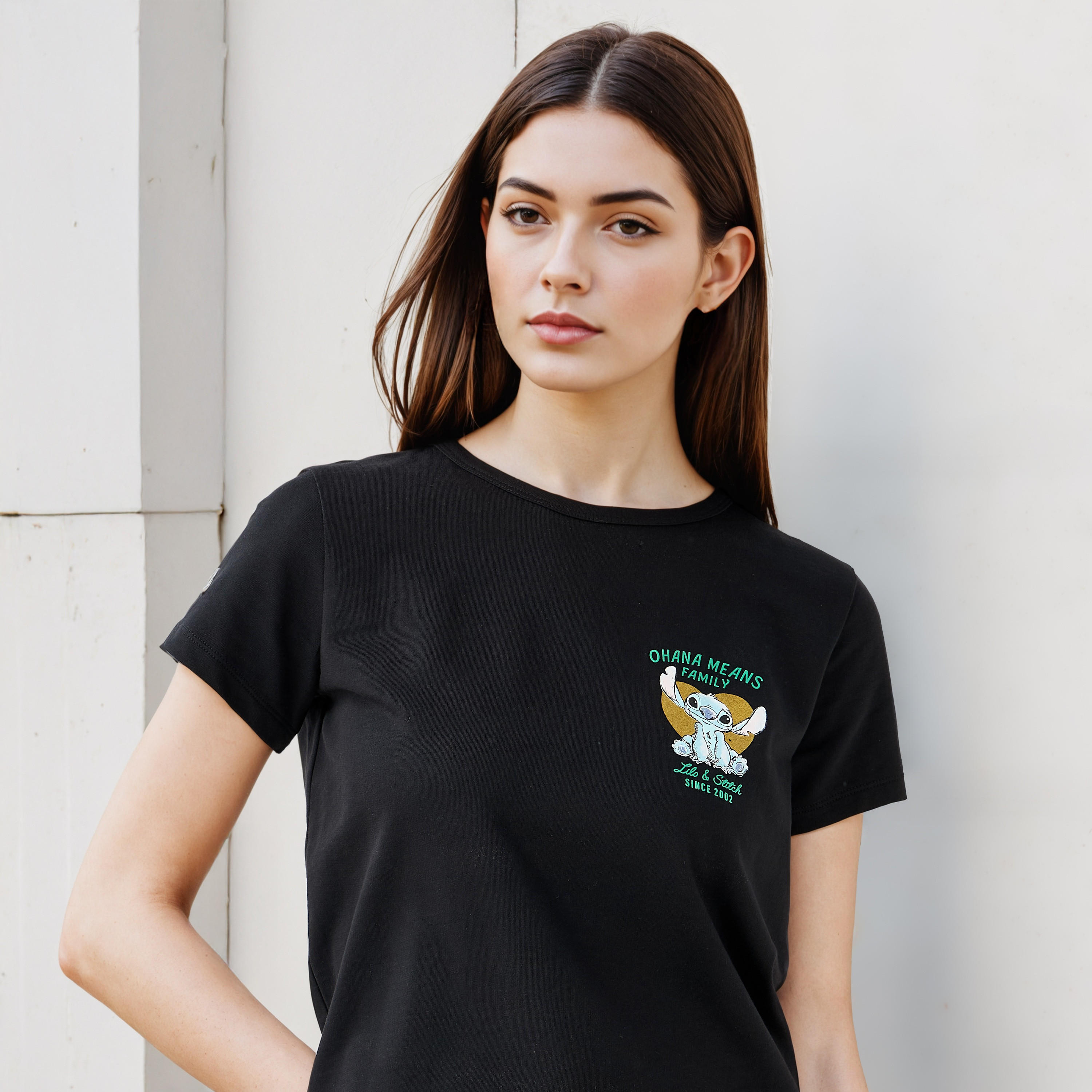 تيشيرت بياقة ضيقة وطبعات-women-clothing-tshirts-image-4