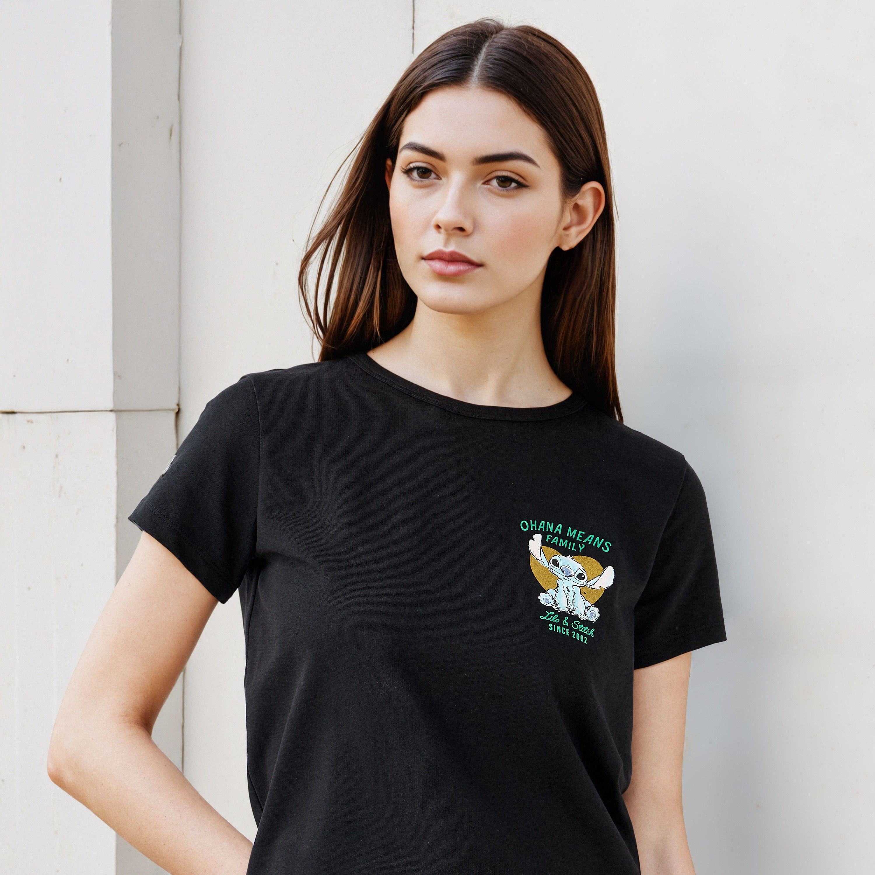 تيشيرت بياقة ضيقة وطبعات-women-clothing-tshirts-image-4