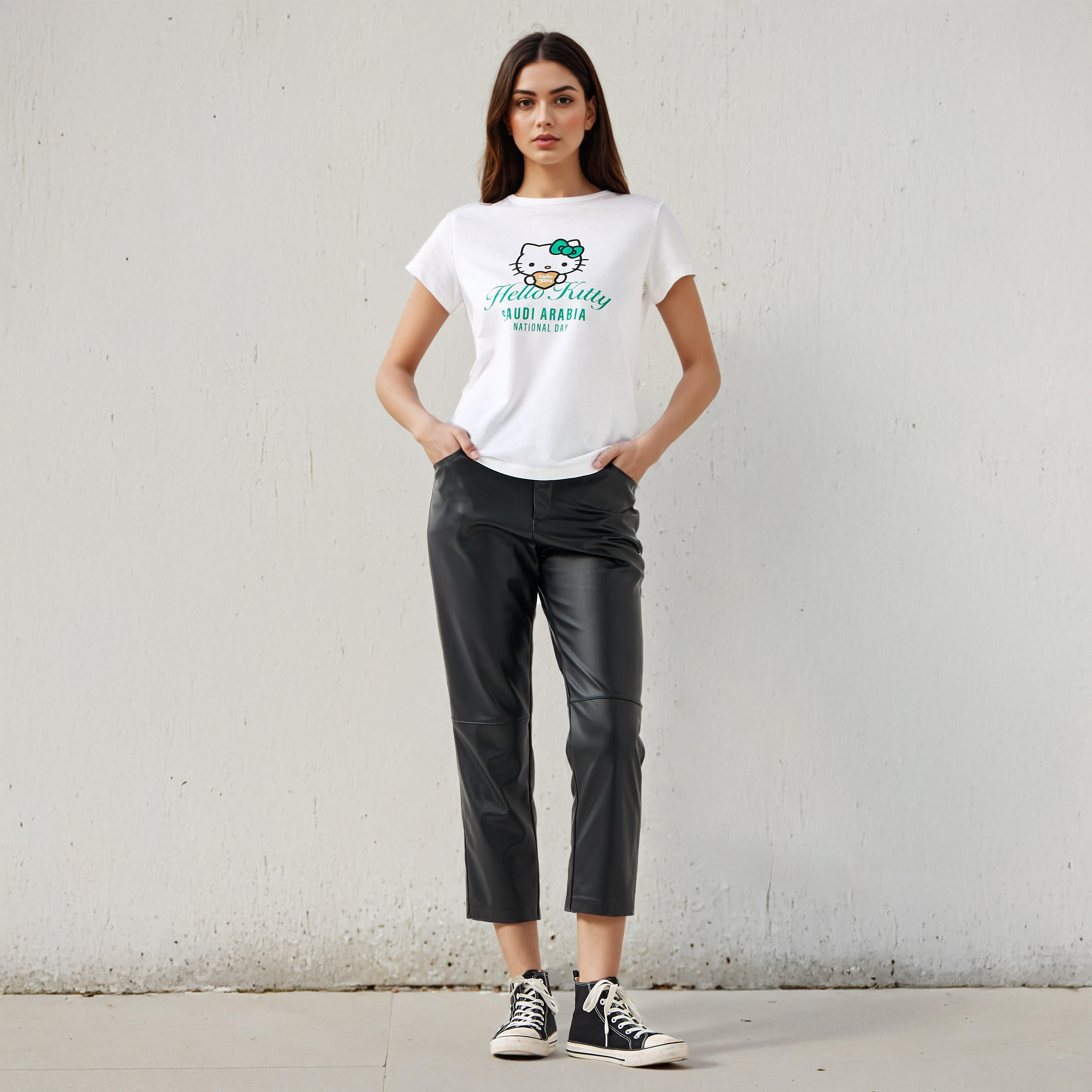 تيشيرت بياقة ضيقة وطبعات اليوم الوطني السعودي-women-clothing-tshirts-image-2