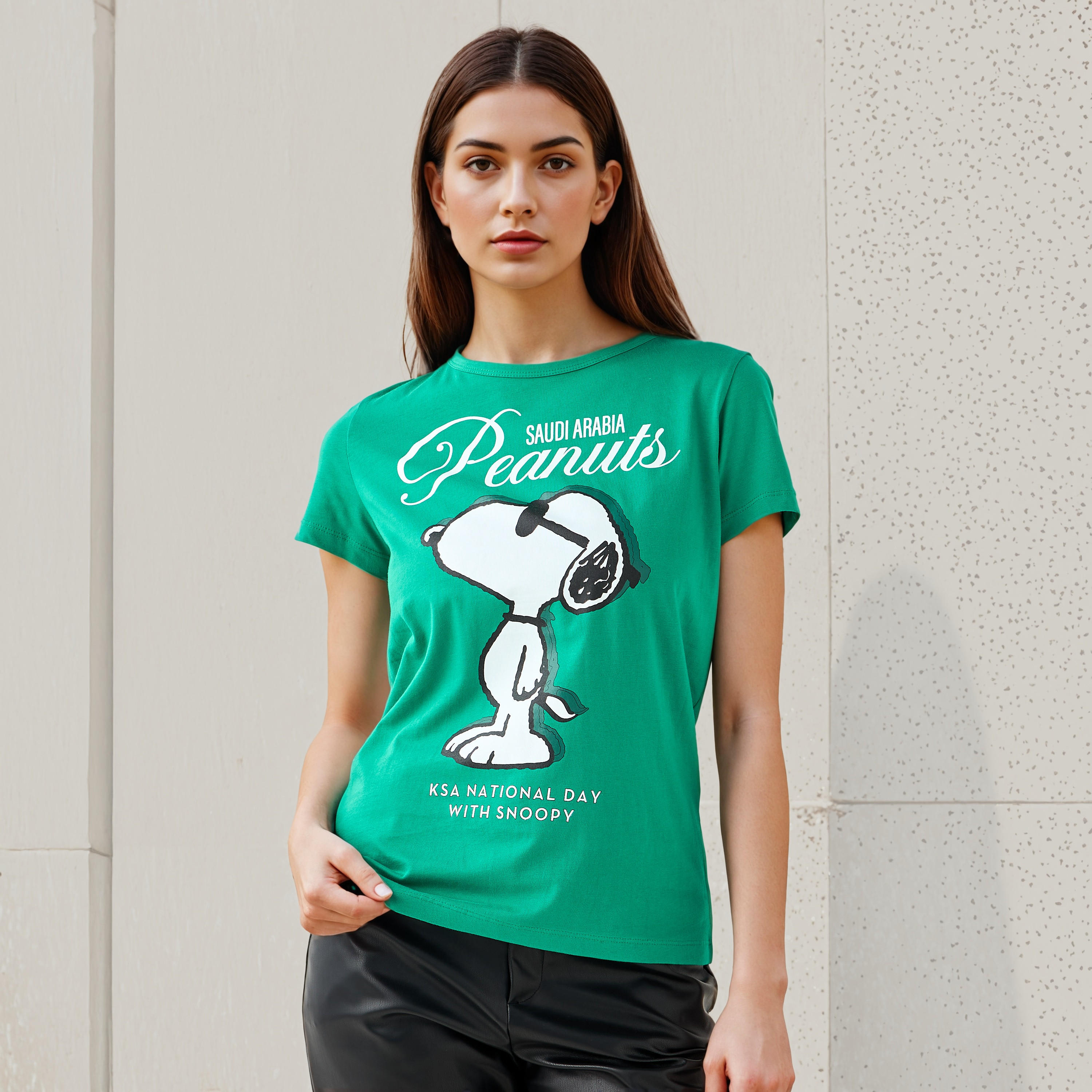 تيشيرت بياقة ضيقة وطبعات اليوم الوطني السعودي-women-clothing-tshirts-image-1
