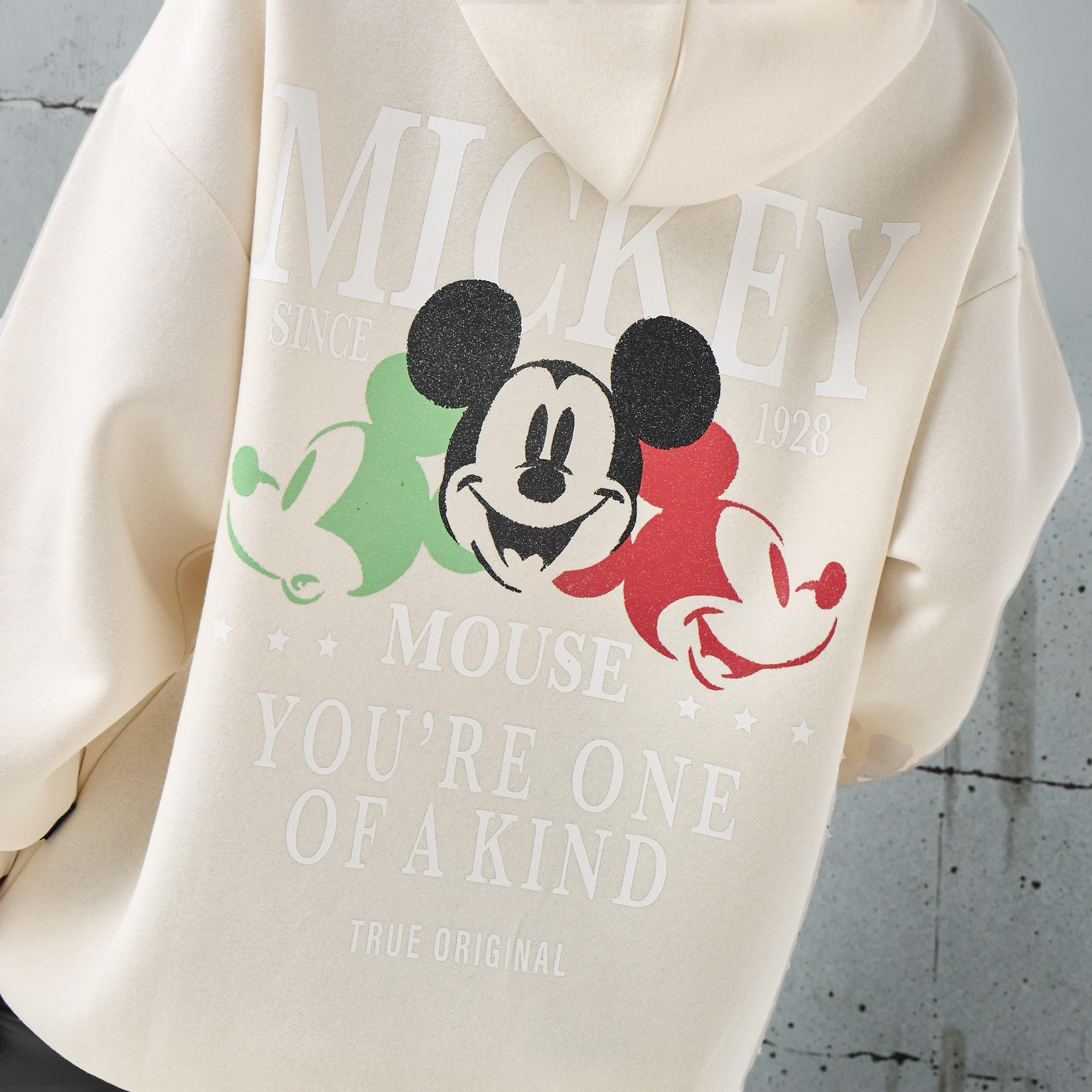 هودي فضفاض بطبعات-women-winterwear-hoodiesandsweatshirts-hoodies-image-4