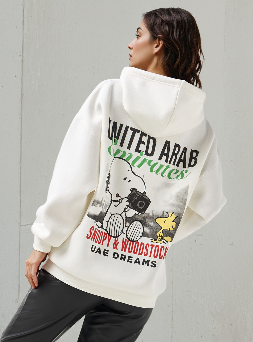 Snoopy Oversized Hoodie with UAE National Day Print-women-winterwear-hoodiesandsweatshirts-hoodies-image-1