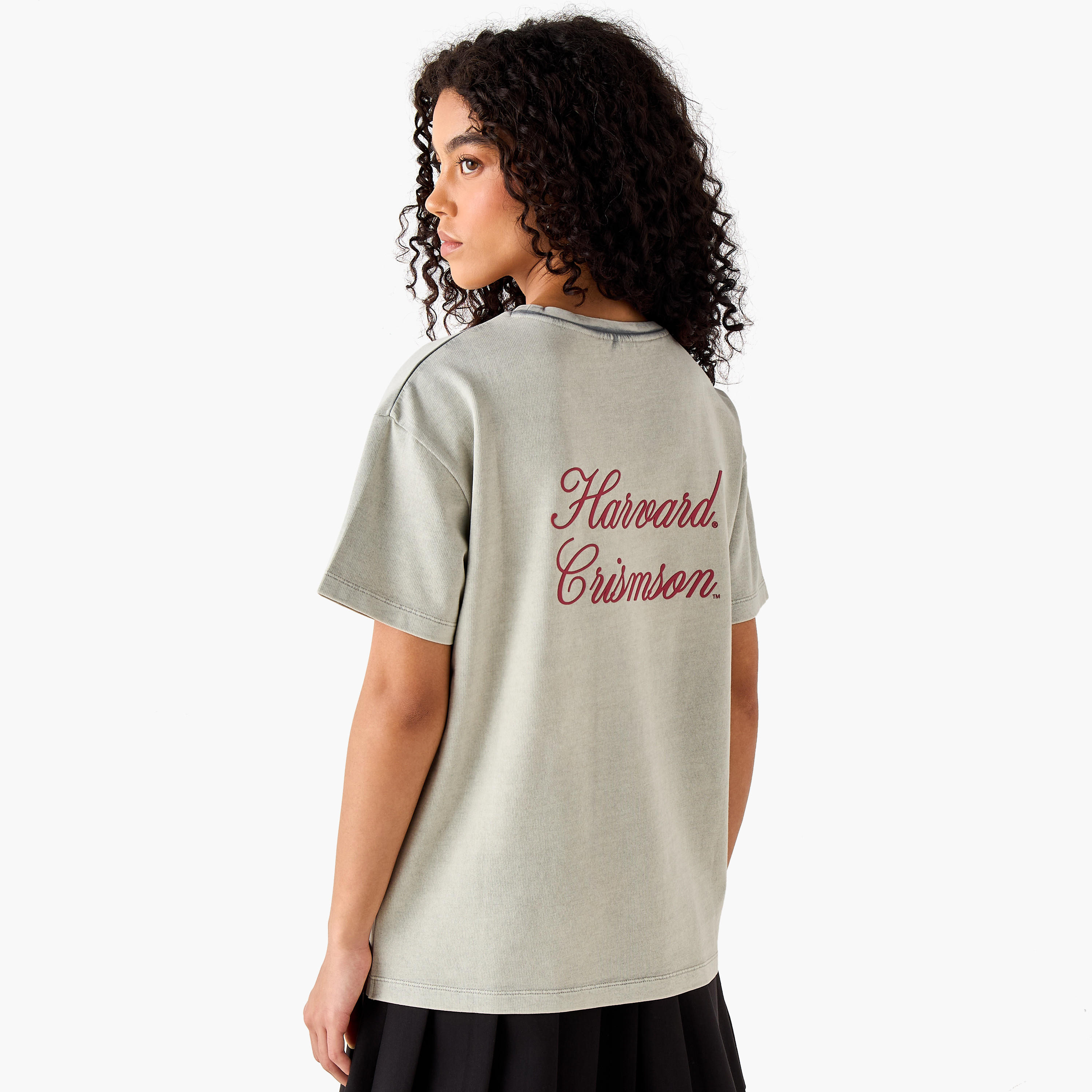 تيشيرت جامعة هارفارد أوفر سايز من القطن المغسول-women-clothing-tshirts-image-4