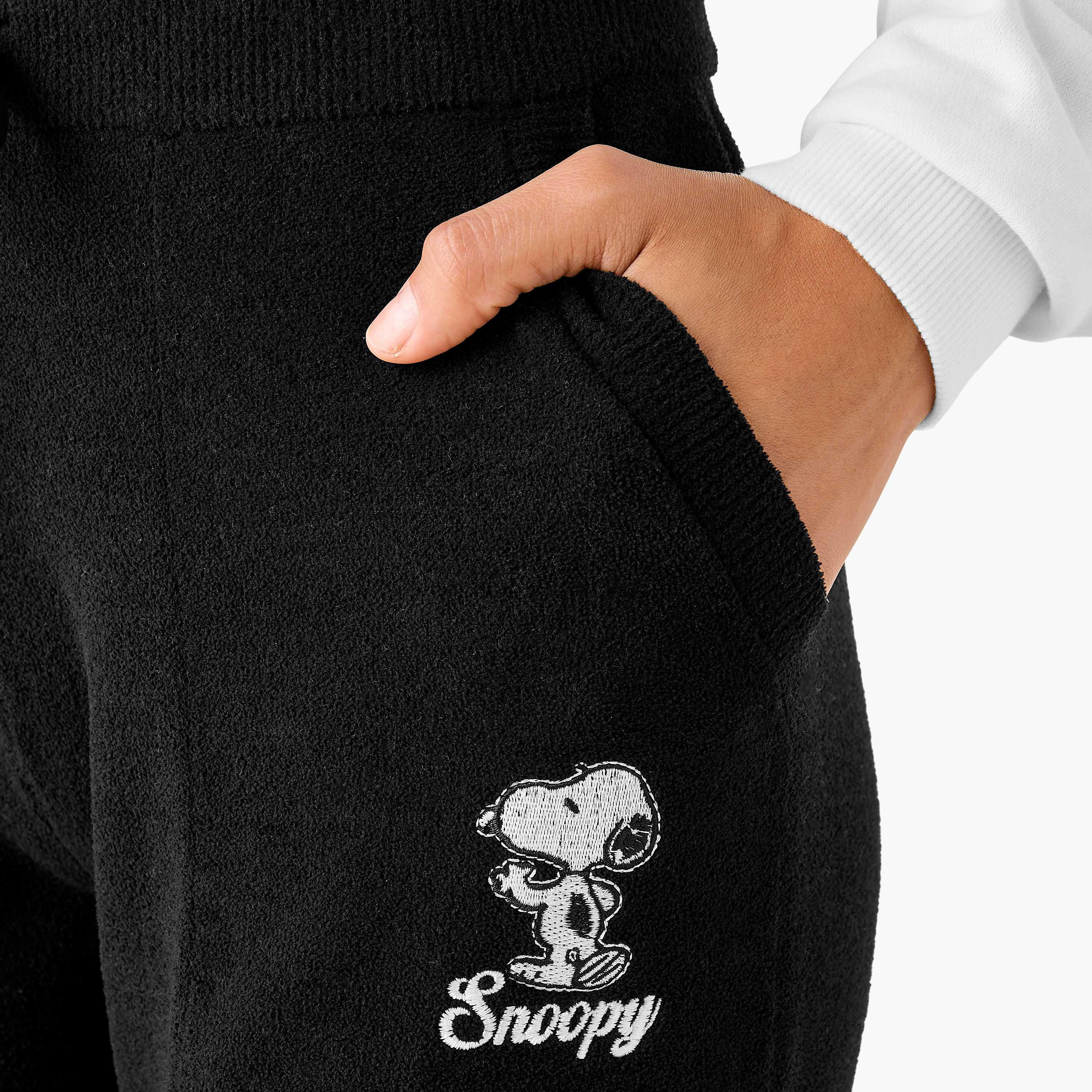 بنطلون رياضي بجيوب وخصر برباط-women-clothing-bottoms-joggers-image-2
