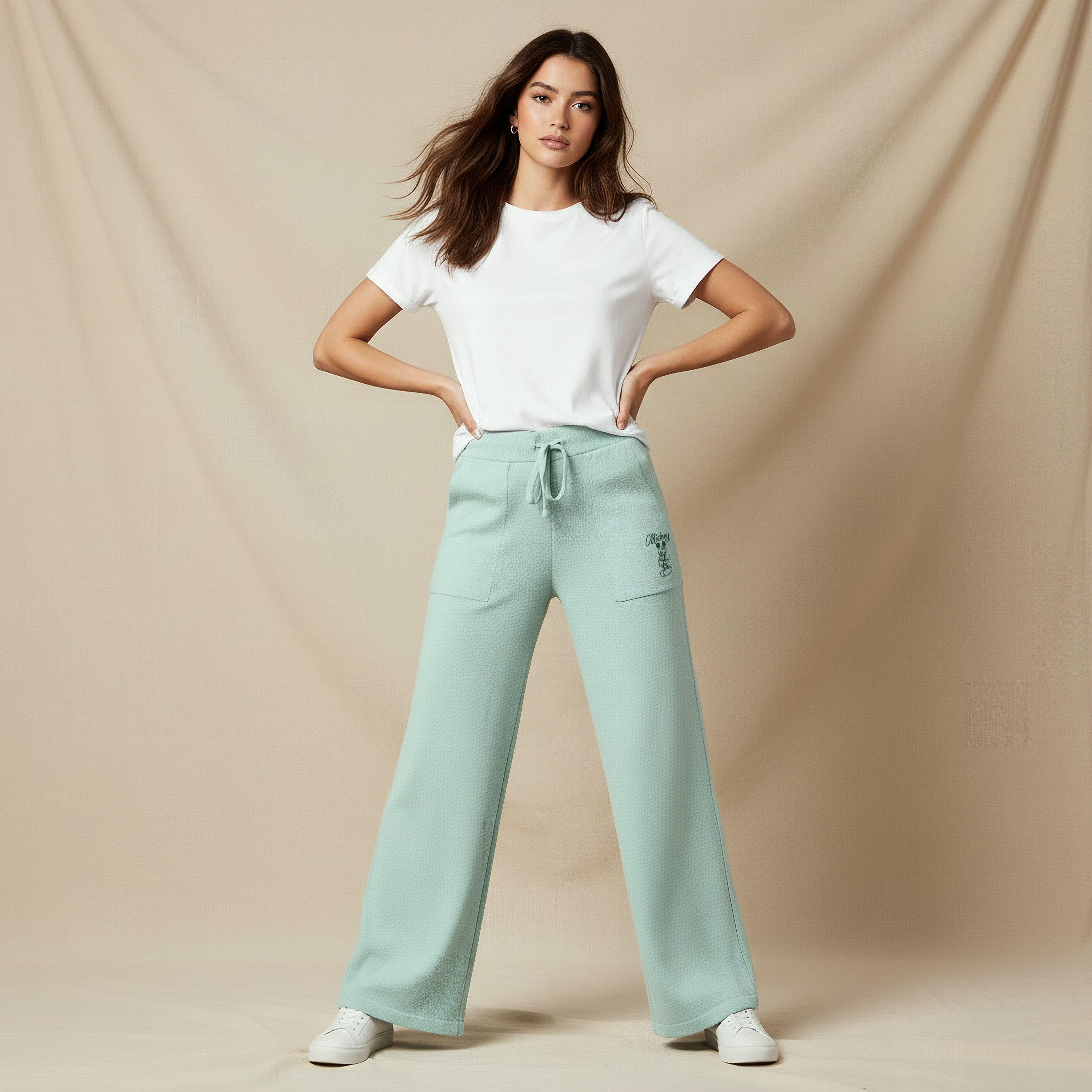 بنطلون رياضي بخصر متوسط وساق واسعة-women-clothing-bottoms-joggers-image-5