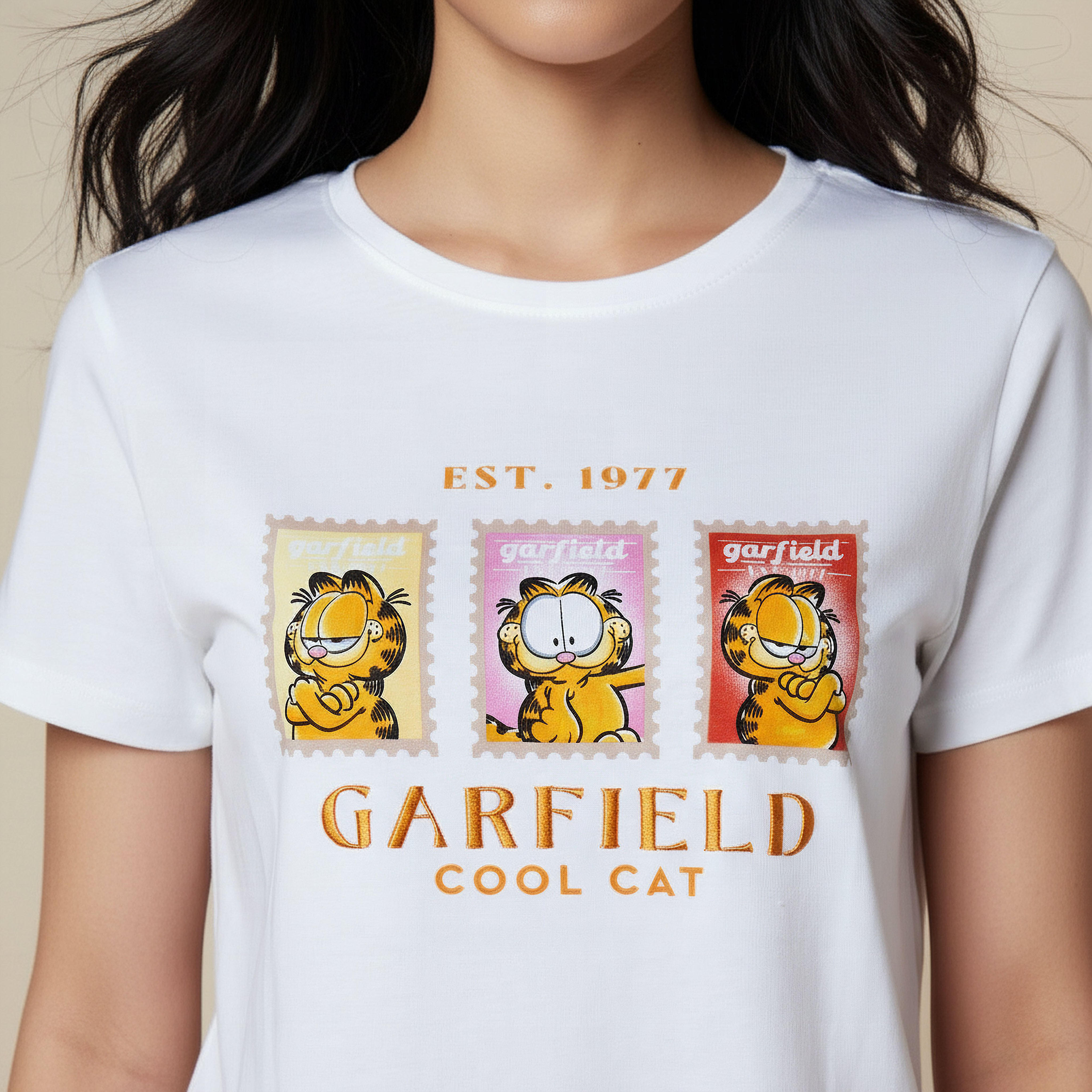 تيشيرت قطن بطبعات جارفيلد-women-clothing-tshirts-image-4