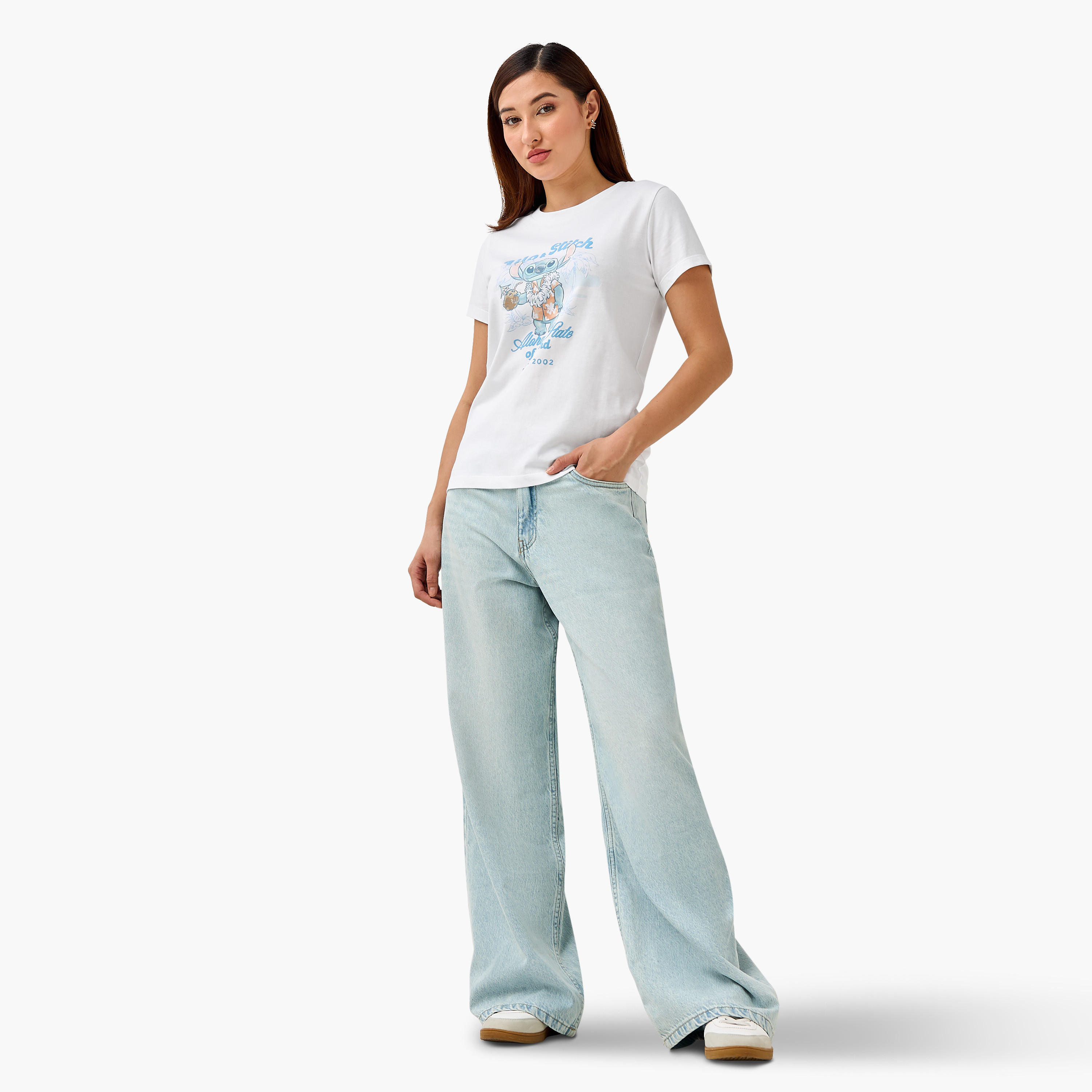 تيشيرت قطن بطبعة ليلو وستيتش-women-clothing-tshirts-image-4