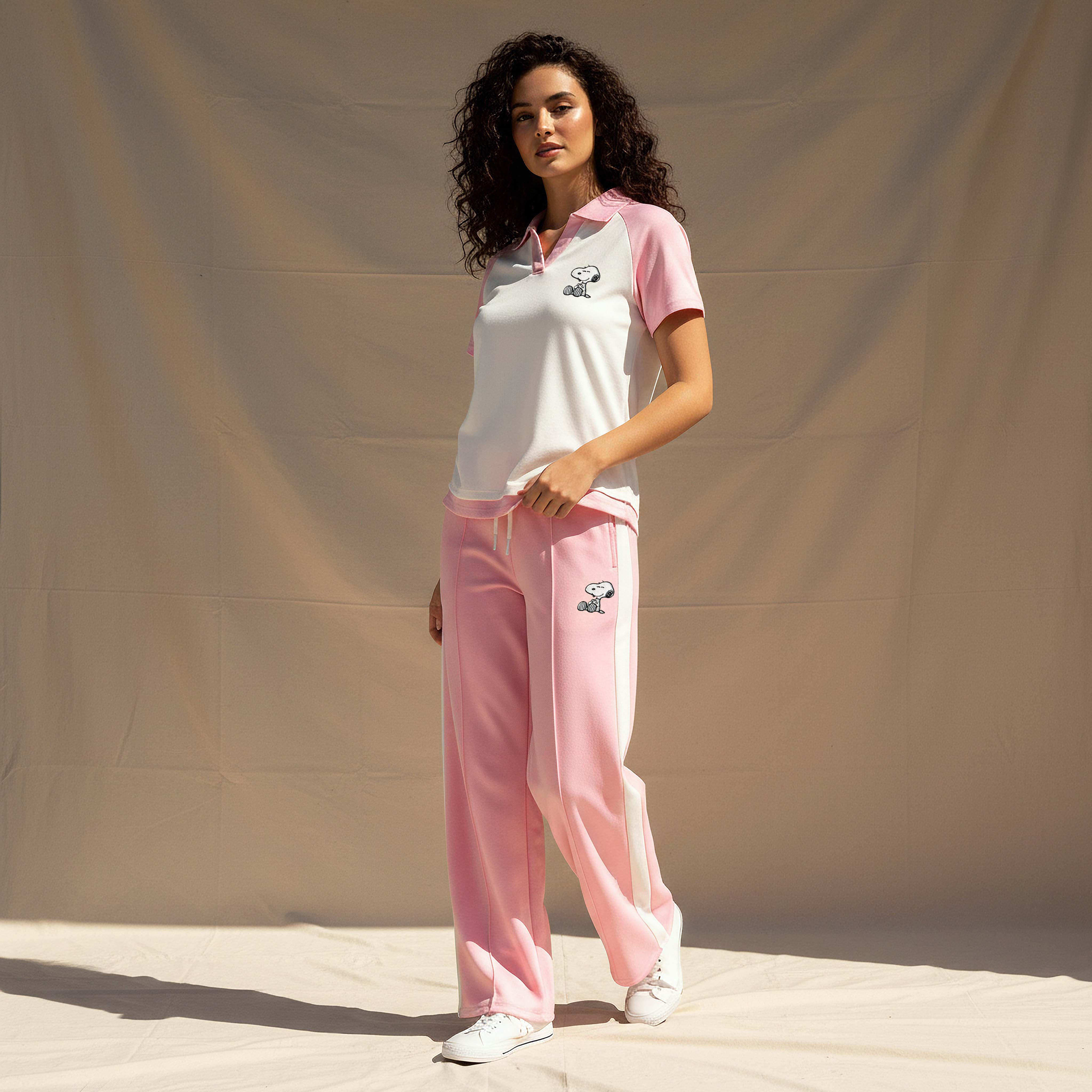 تيشيرت بتطريز سنوبي-women-clothing-tshirts-image-2