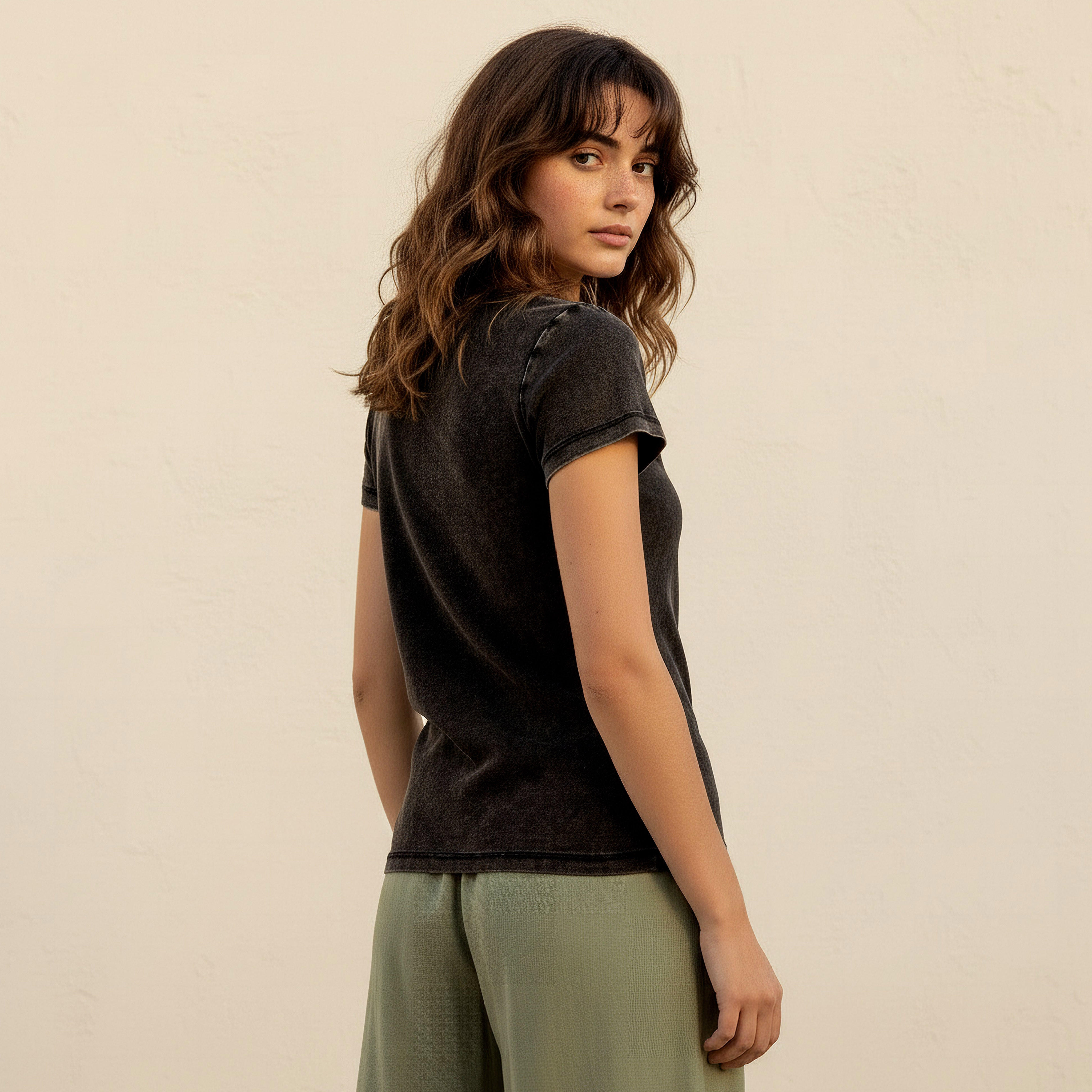 T-shirt with Harvard University Print-women-clothing-tshirts-image-4