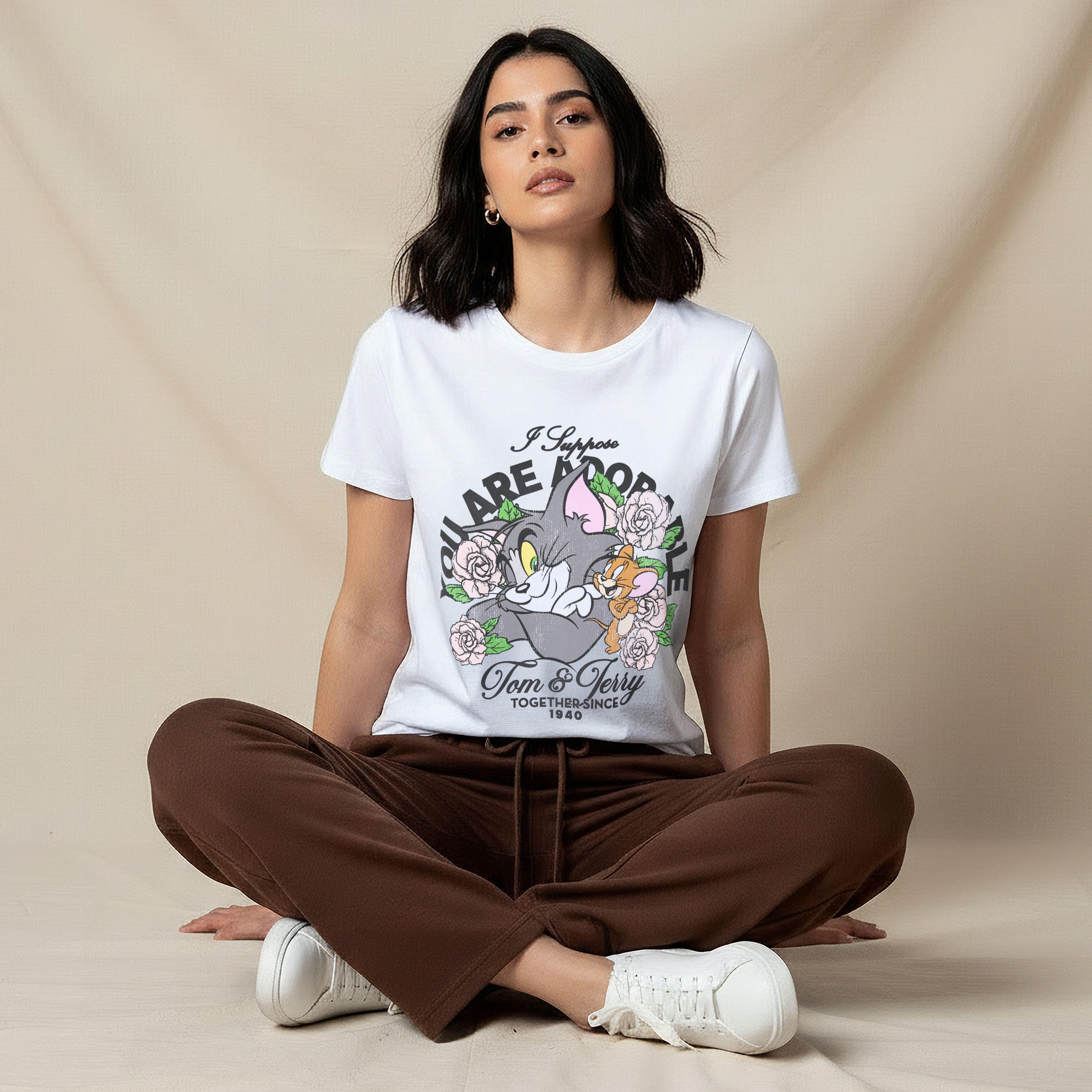 تيشيرت بطبعات توم وجيري-women-clothing-tshirts-image-4