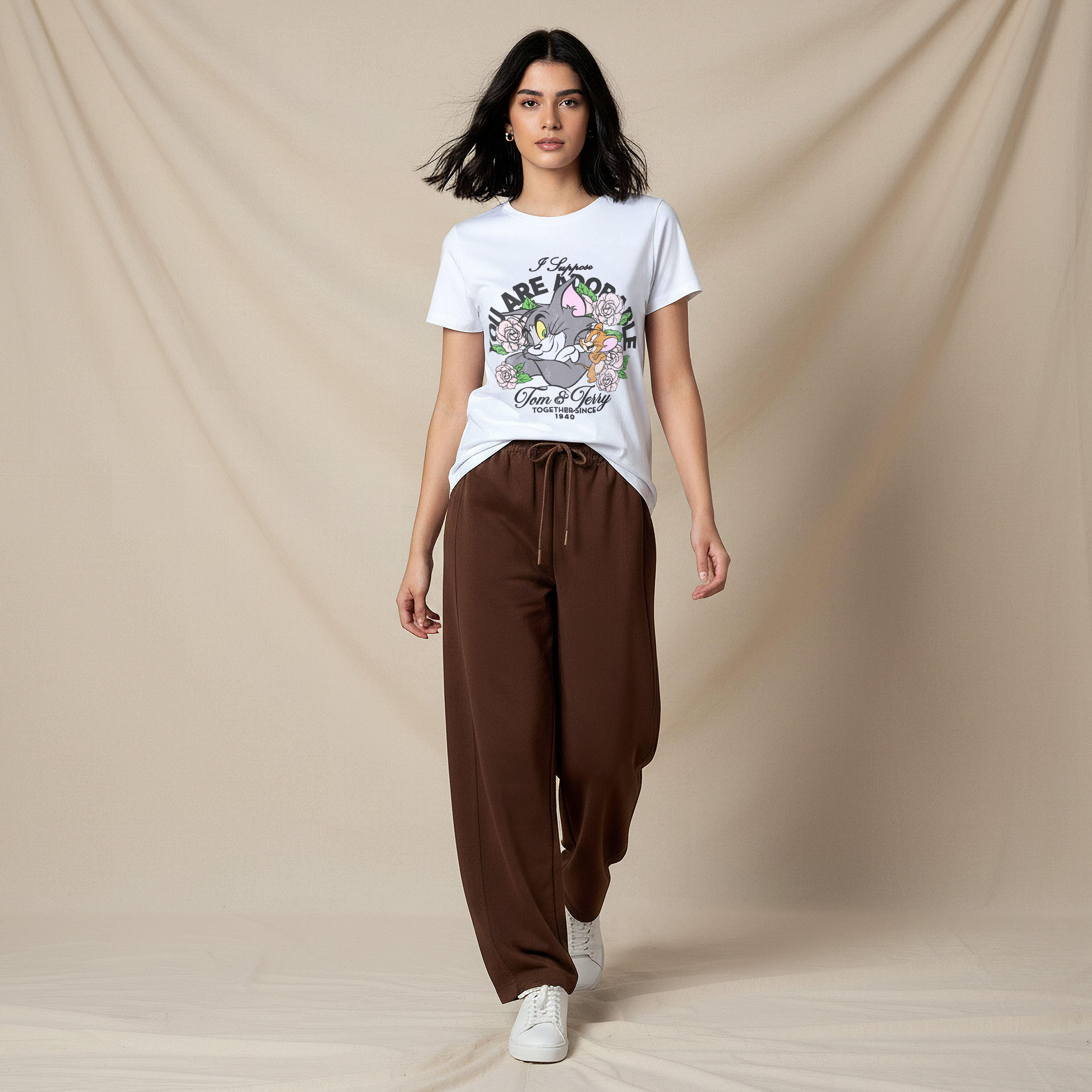 تيشيرت بطبعات توم وجيري-women-clothing-tshirts-image-2