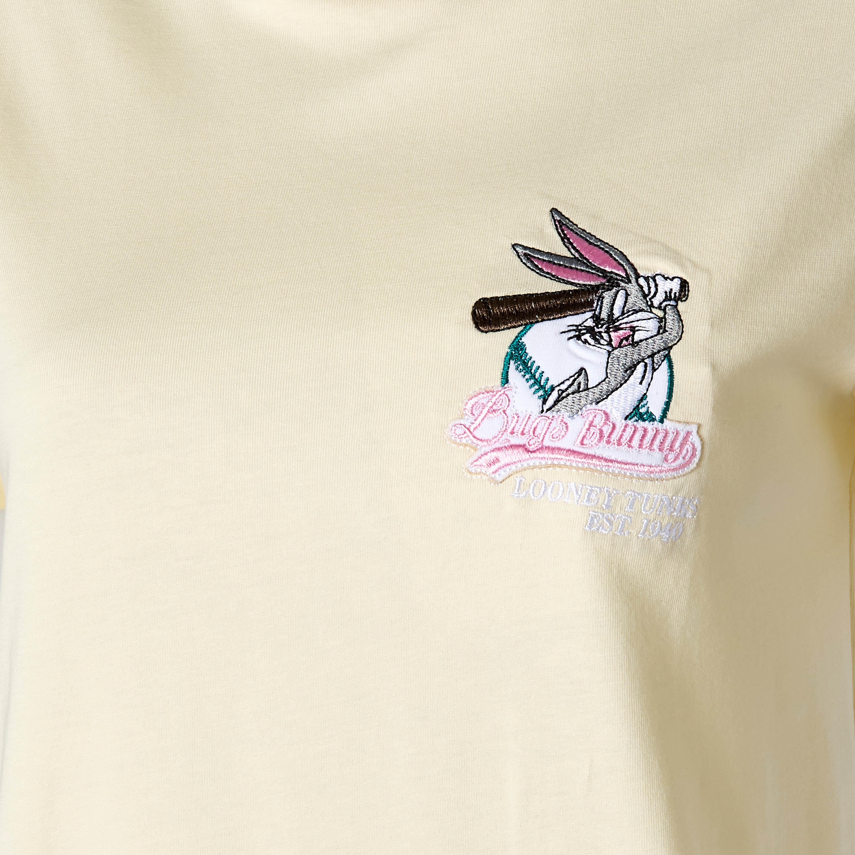 تيشيرت قطن بتطريز باجز باني-women-clothing-tshirts-image-4