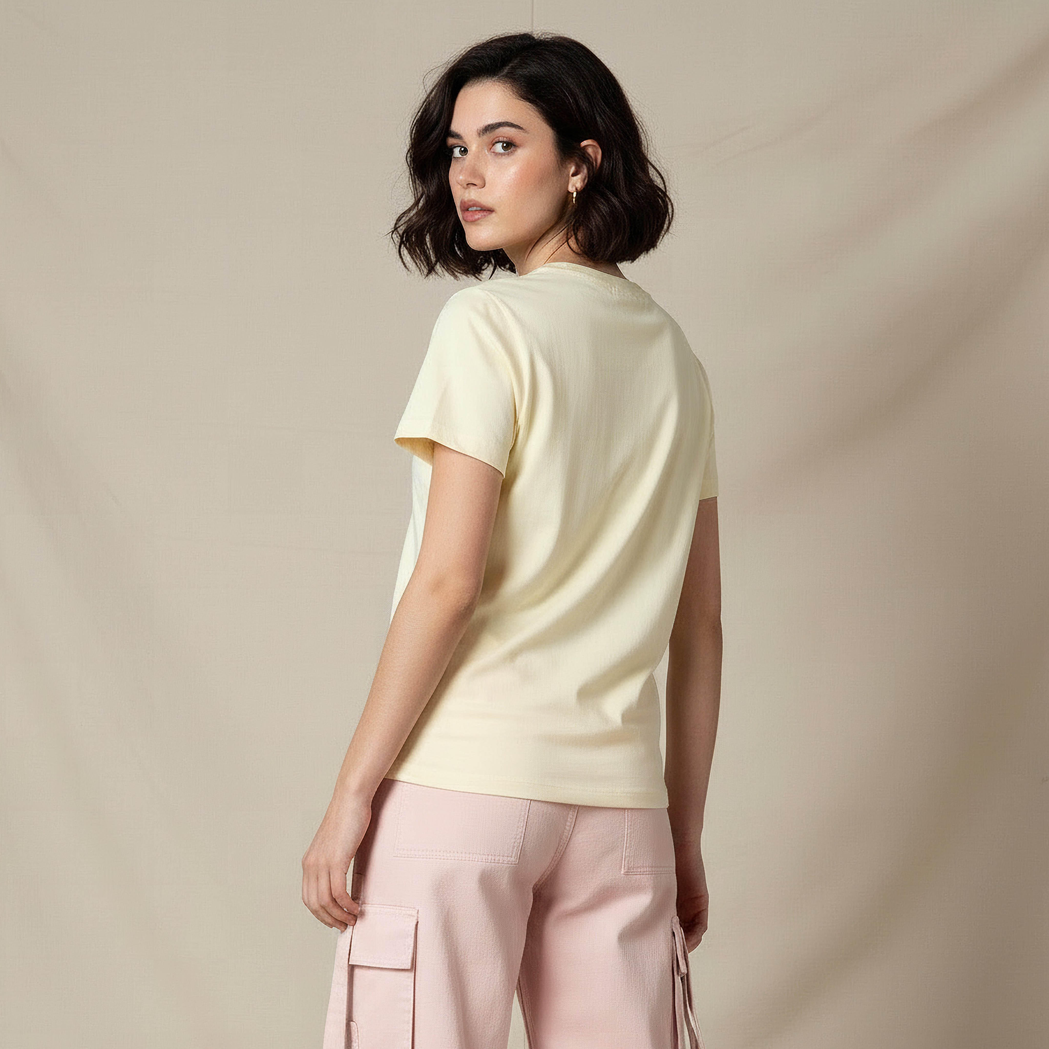 تيشيرت قطن بتطريز باجز باني-women-clothing-tshirts-image-2